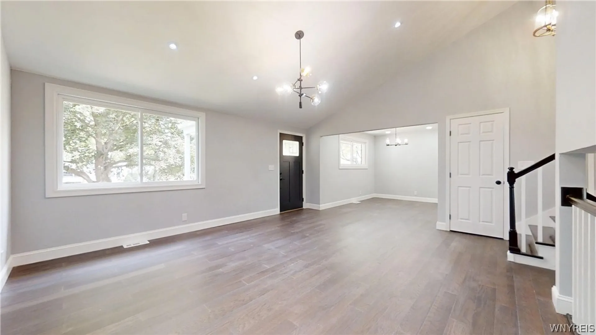 Property at 5 N Burbank Drive, Amherst, NY 14226 18