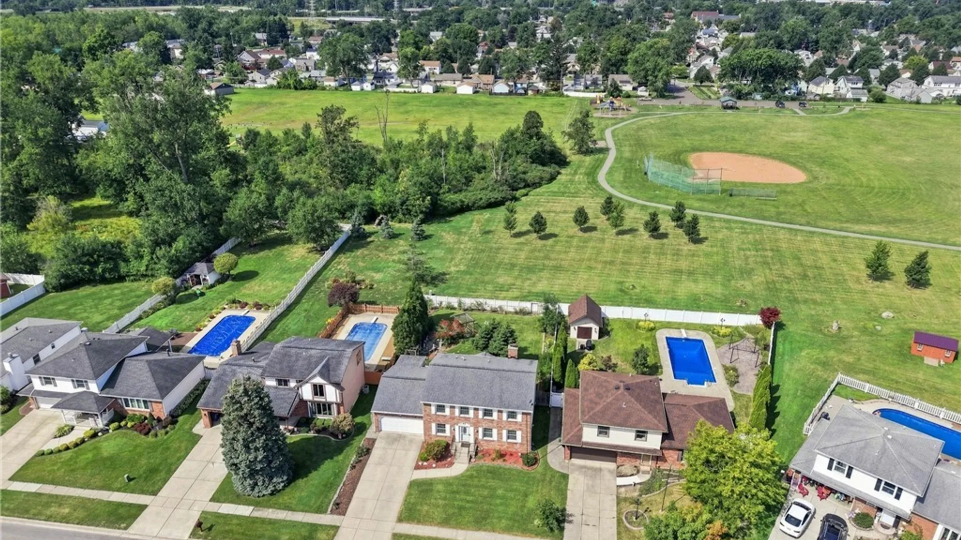 Property at 62 Deerchase Road, West Seneca, NY 14224 5