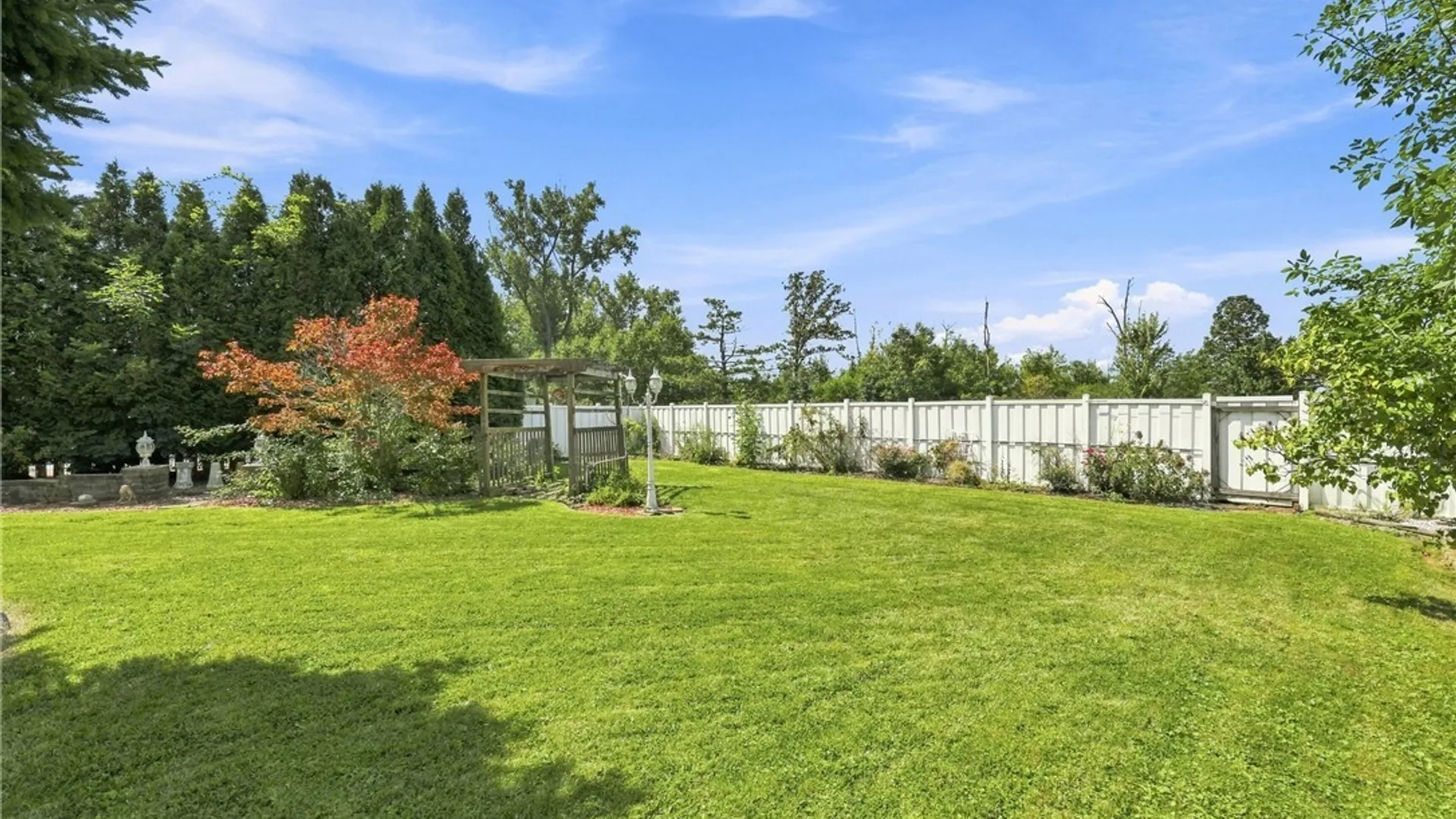 Property at 62 Deer Chase Road, West Seneca, NY 14224 9