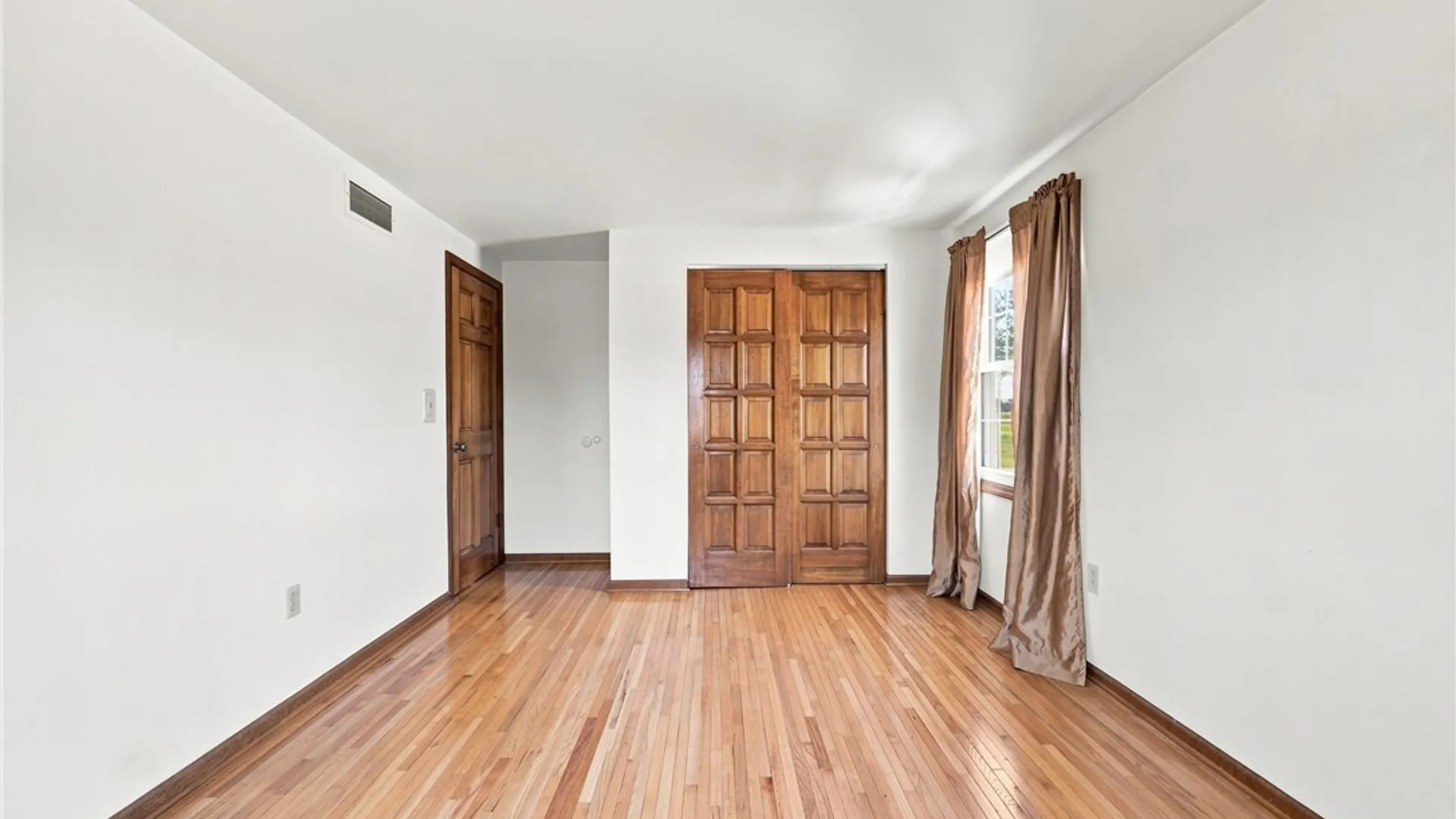Property at 62 Deerchase Road, West Seneca, NY 14224 40