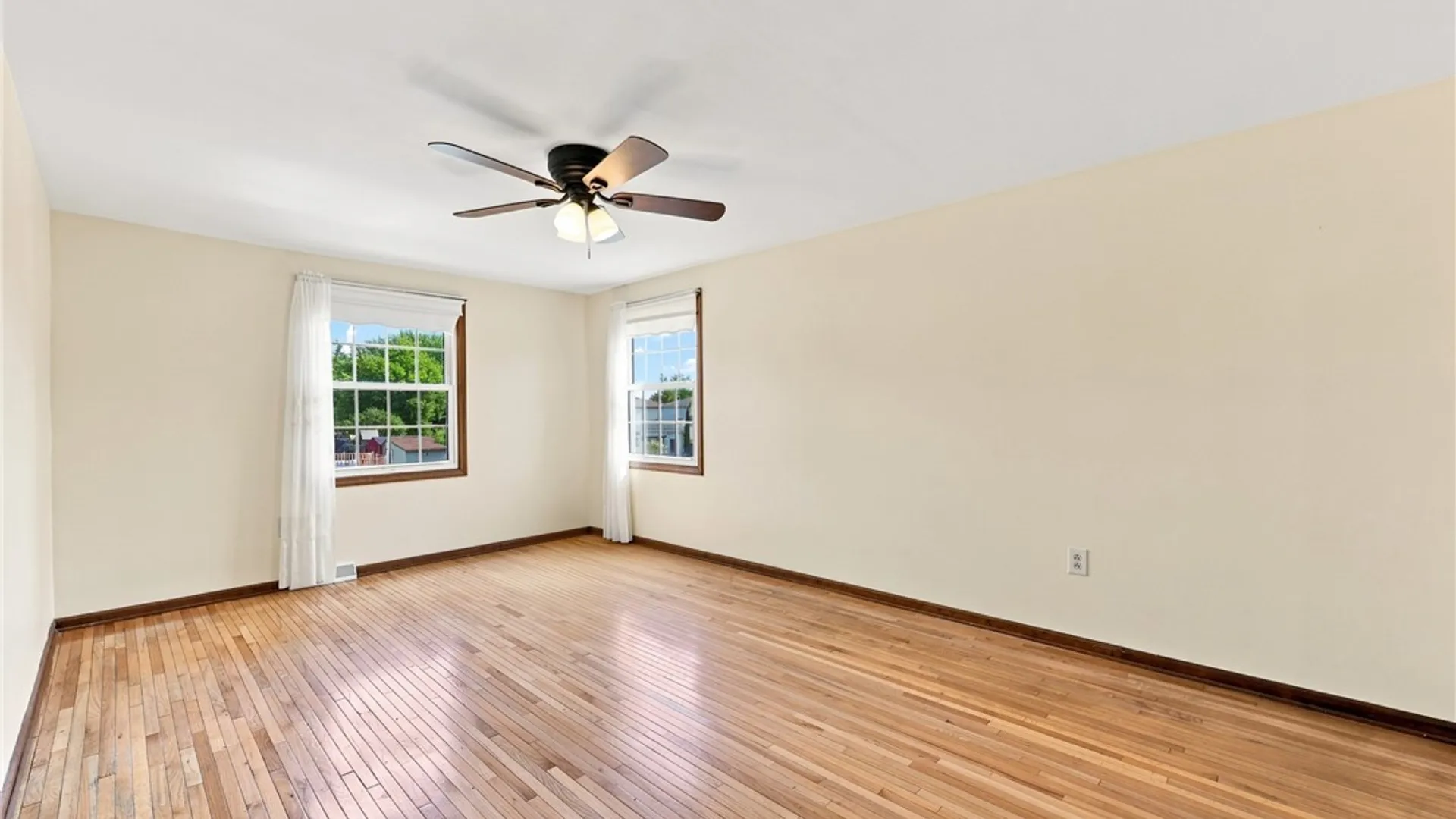 Property at 62 Deerchase Road, West Seneca, NY 14224 30