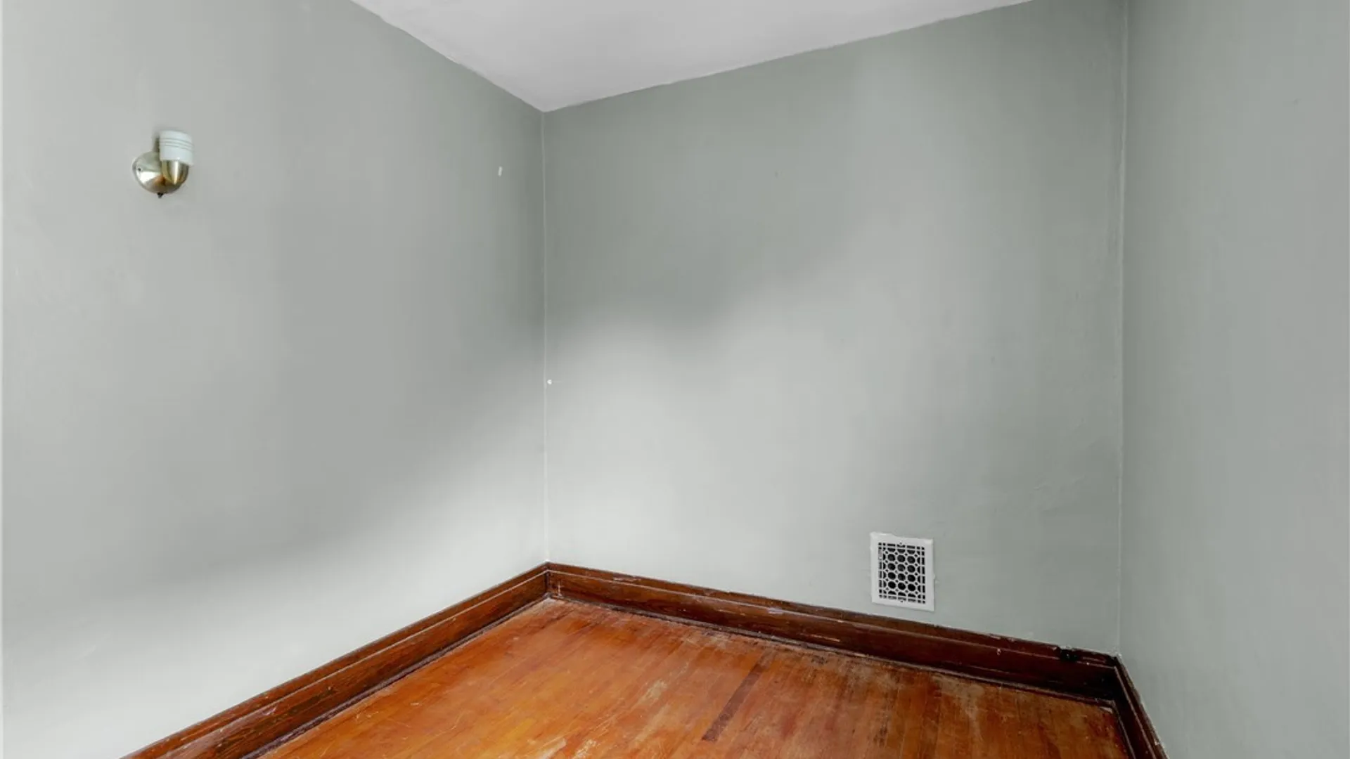Property at 90 Norwalk Avenue, Buffalo, NY 14216 30