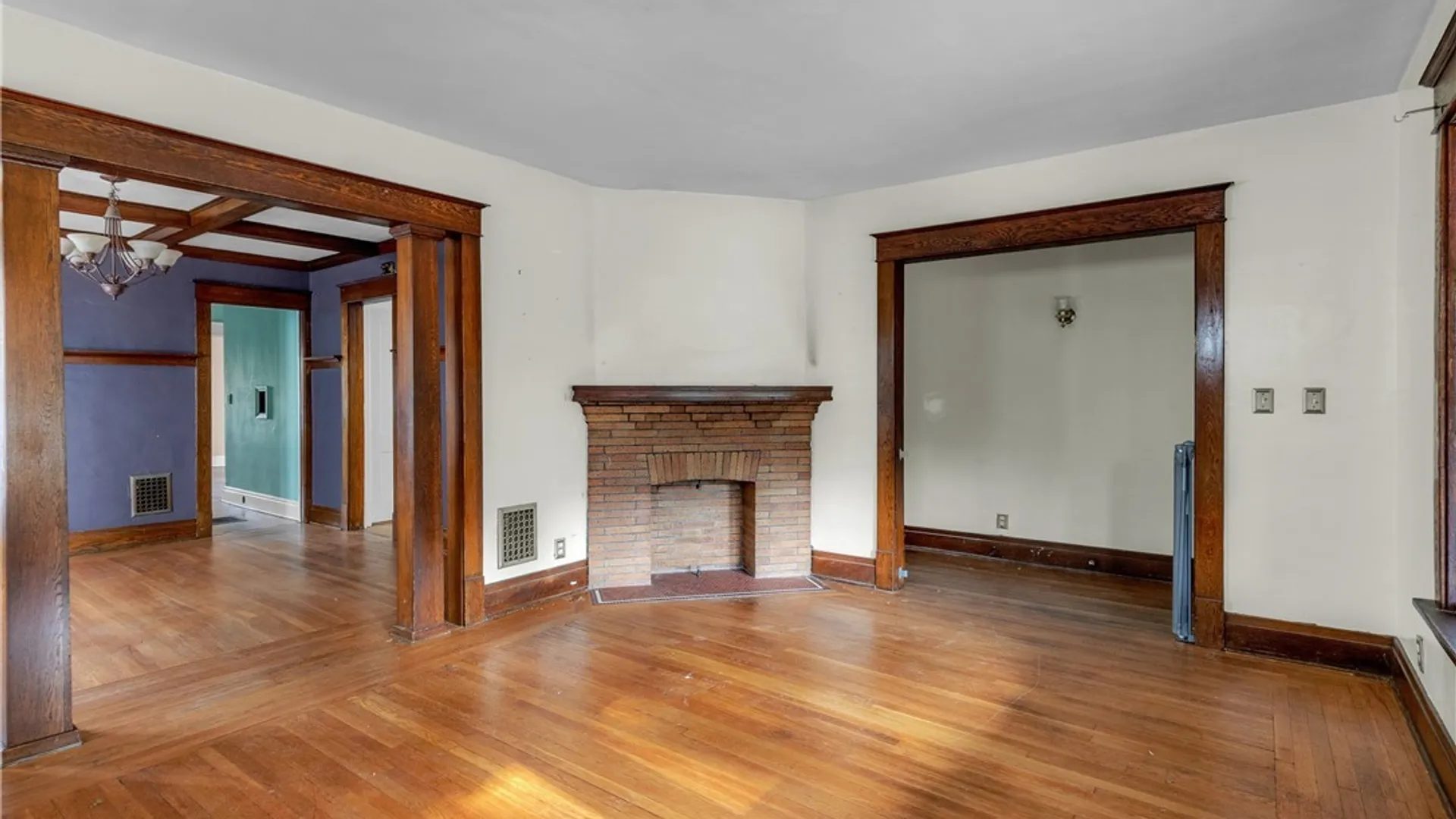 Property at 90 Norwalk Avenue, Buffalo, NY 14216 5