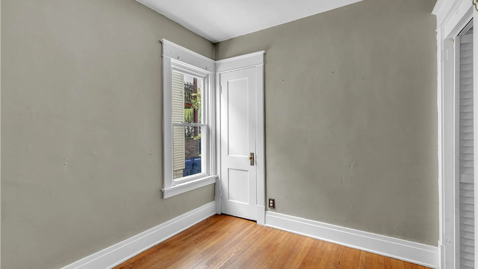 Property at 90 Norwalk Avenue, Buffalo, NY 14216 15