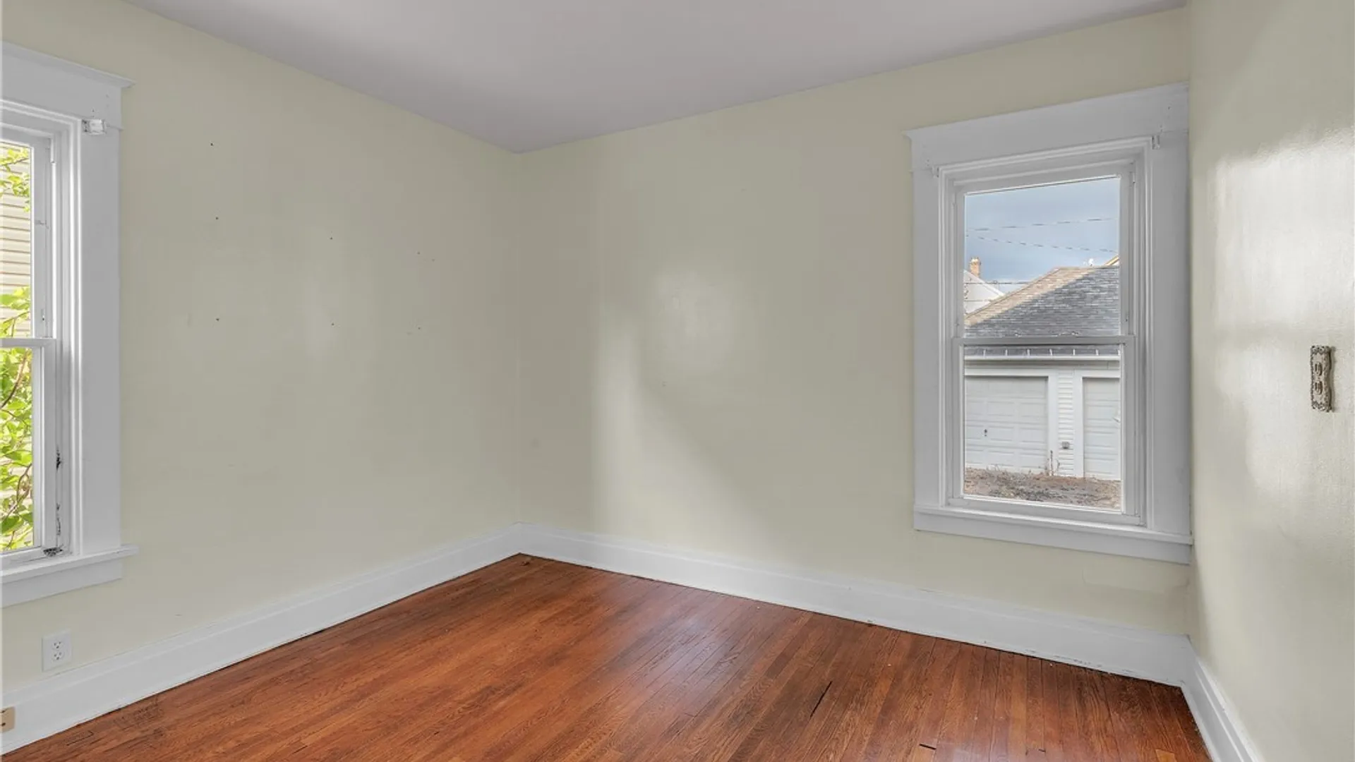 Property at 90 Norwalk Avenue, Buffalo, NY 14216 16
