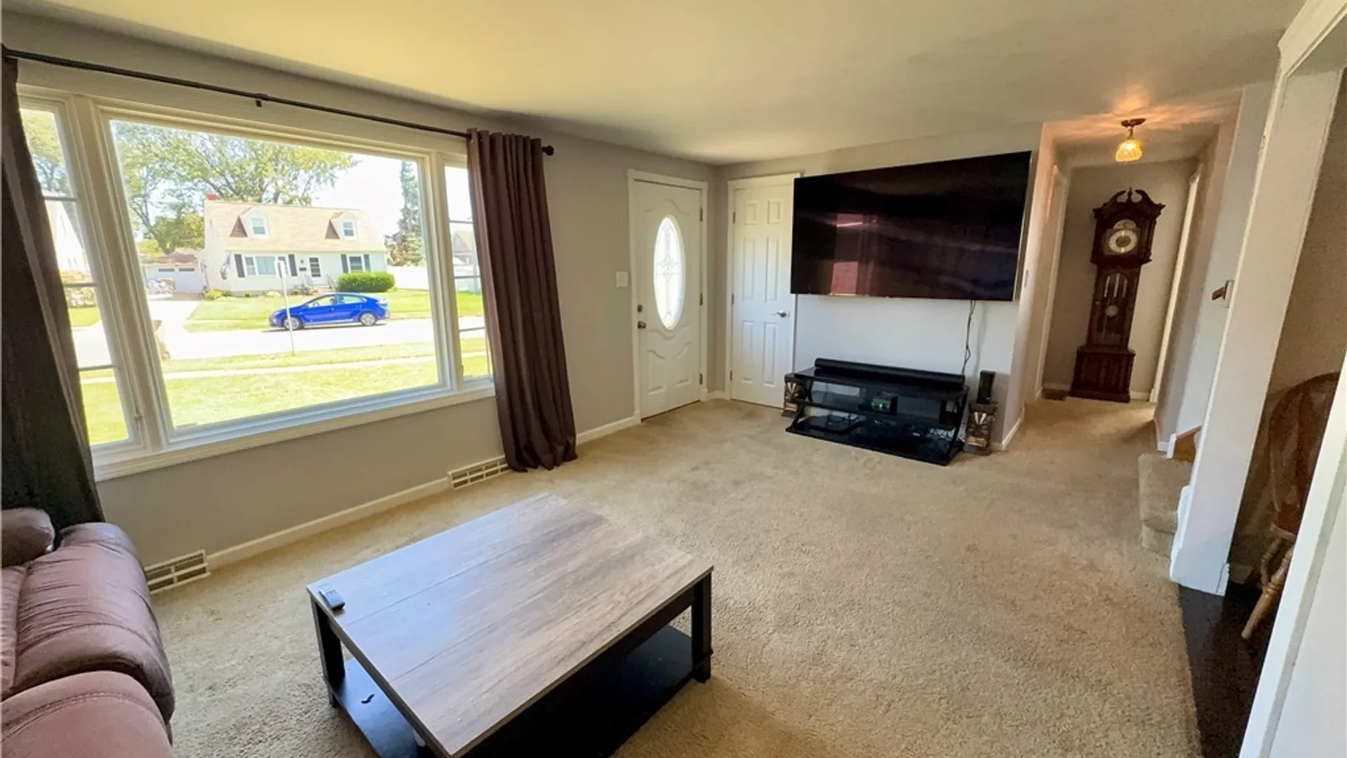 Property at 16 Yvonne Avenue, Cheektowaga, NY 14225 4