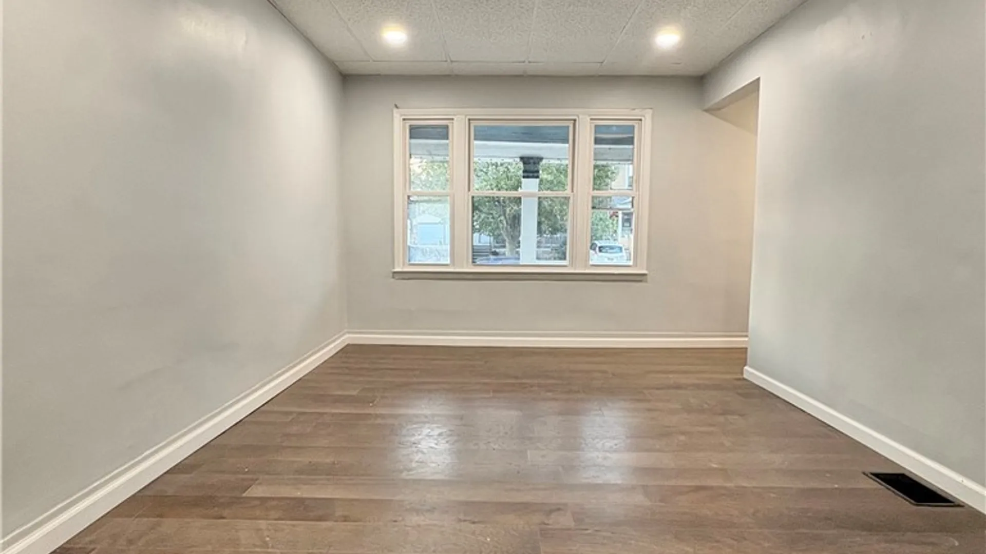 Property at 49 Progressive Avenue, Buffalo, NY 14207 5