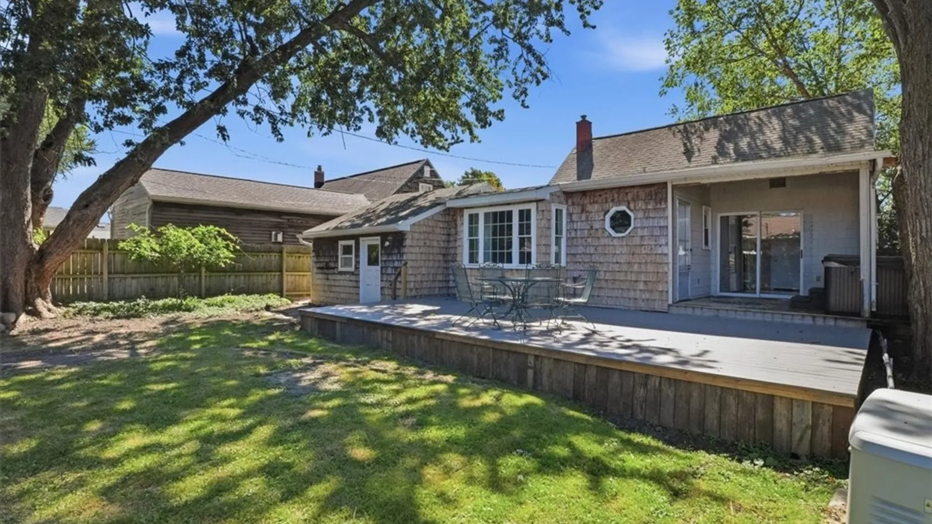 Property at 132 Farmingdale Road, Cheektowaga, NY 14225 6