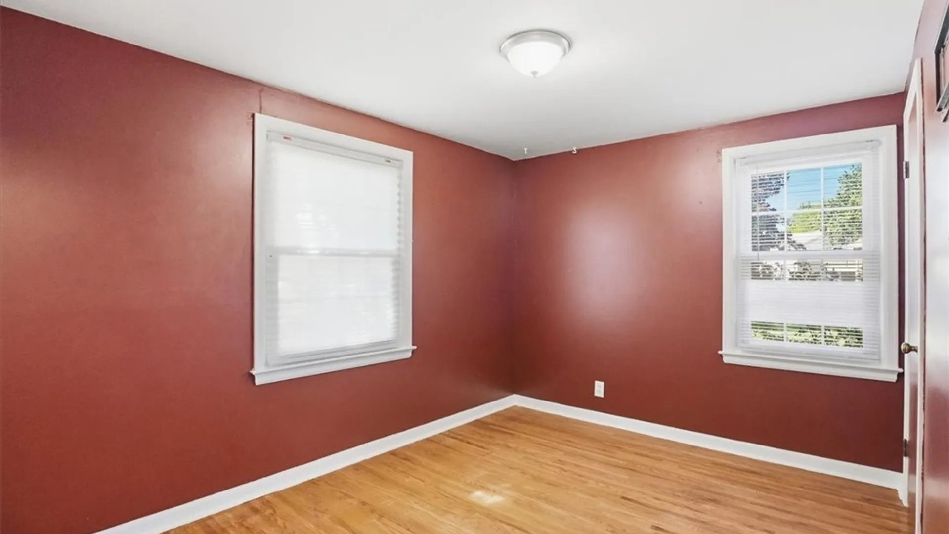 Property at 132 Farmingdale Road, Cheektowaga, NY 14225 17