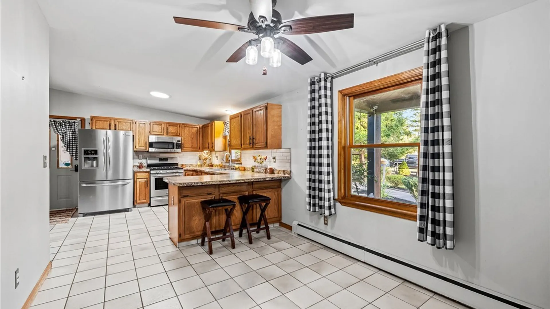 Property at 5900 Creekview Drive, Clarence, NY 14032 23