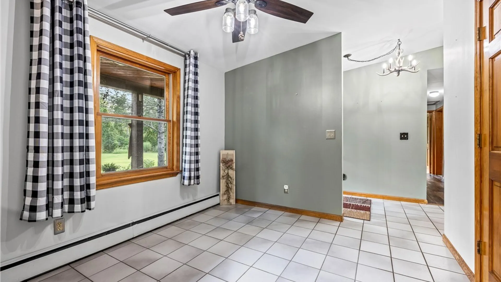 Property at 5900 Creekview Drive, Clarence, NY 14032 28