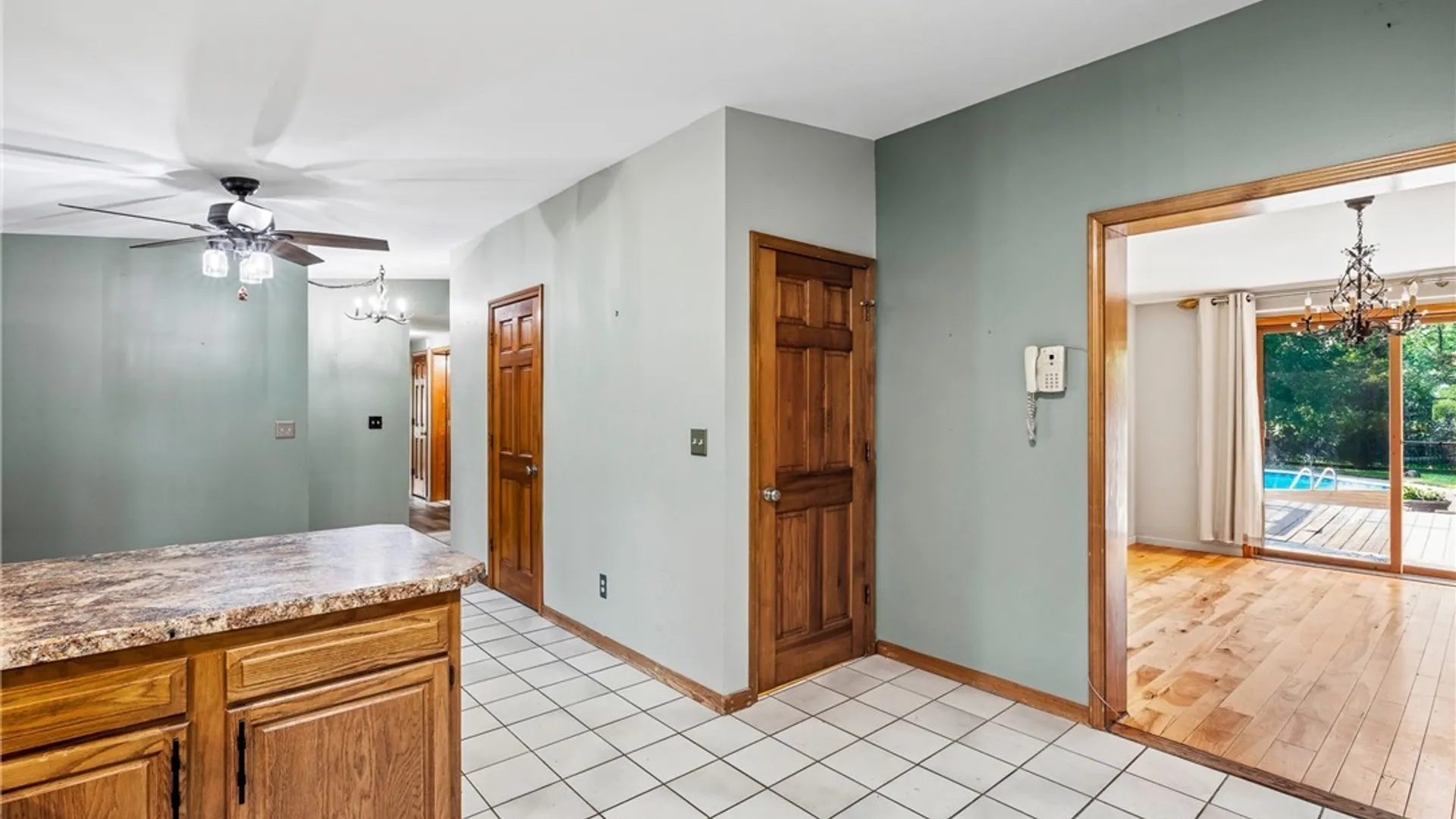 Property at 5900 Creekview Drive, Clarence, NY 14032 29