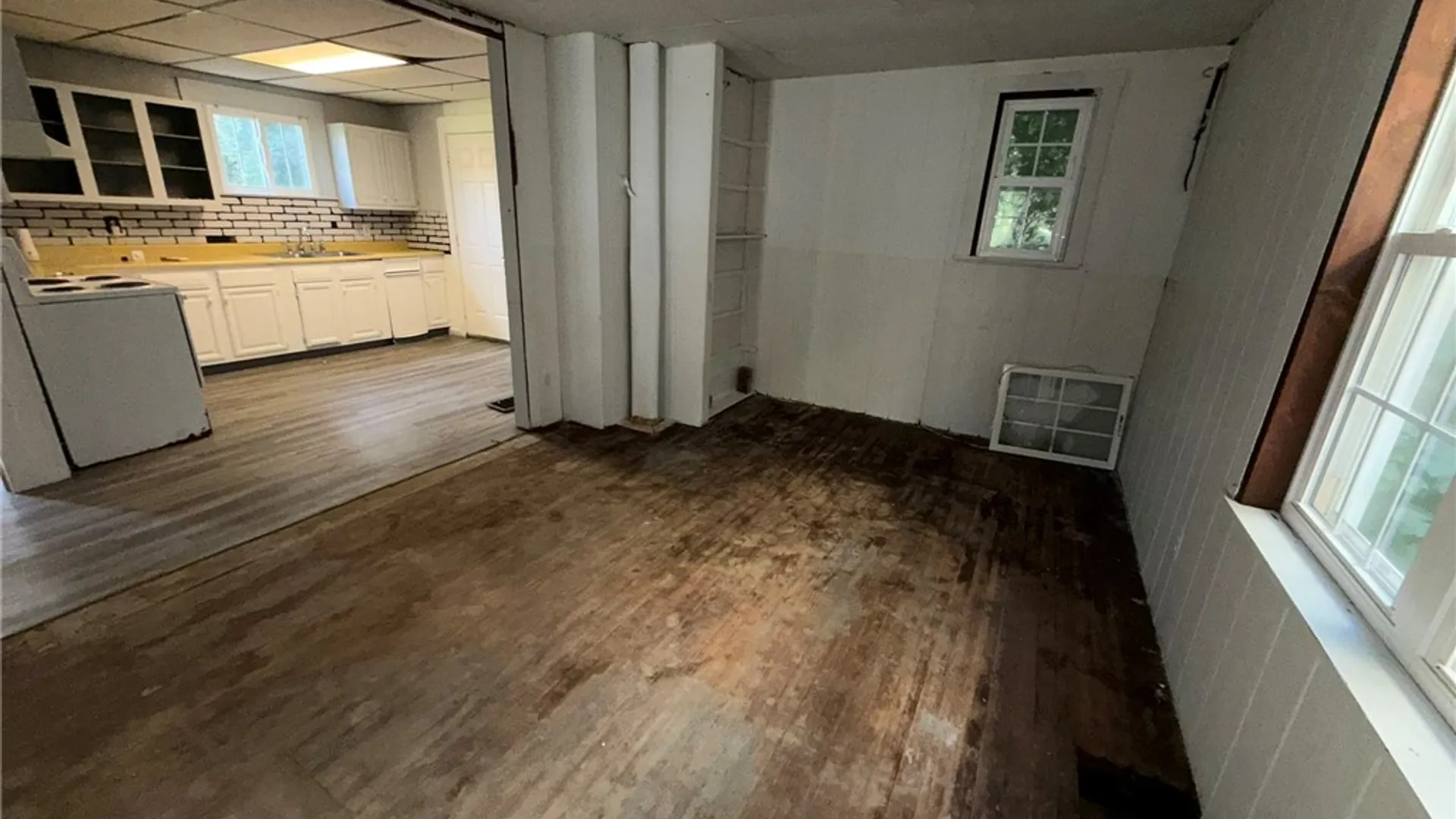 Property at 19 Leo Street, Rochester, NY 14621 10