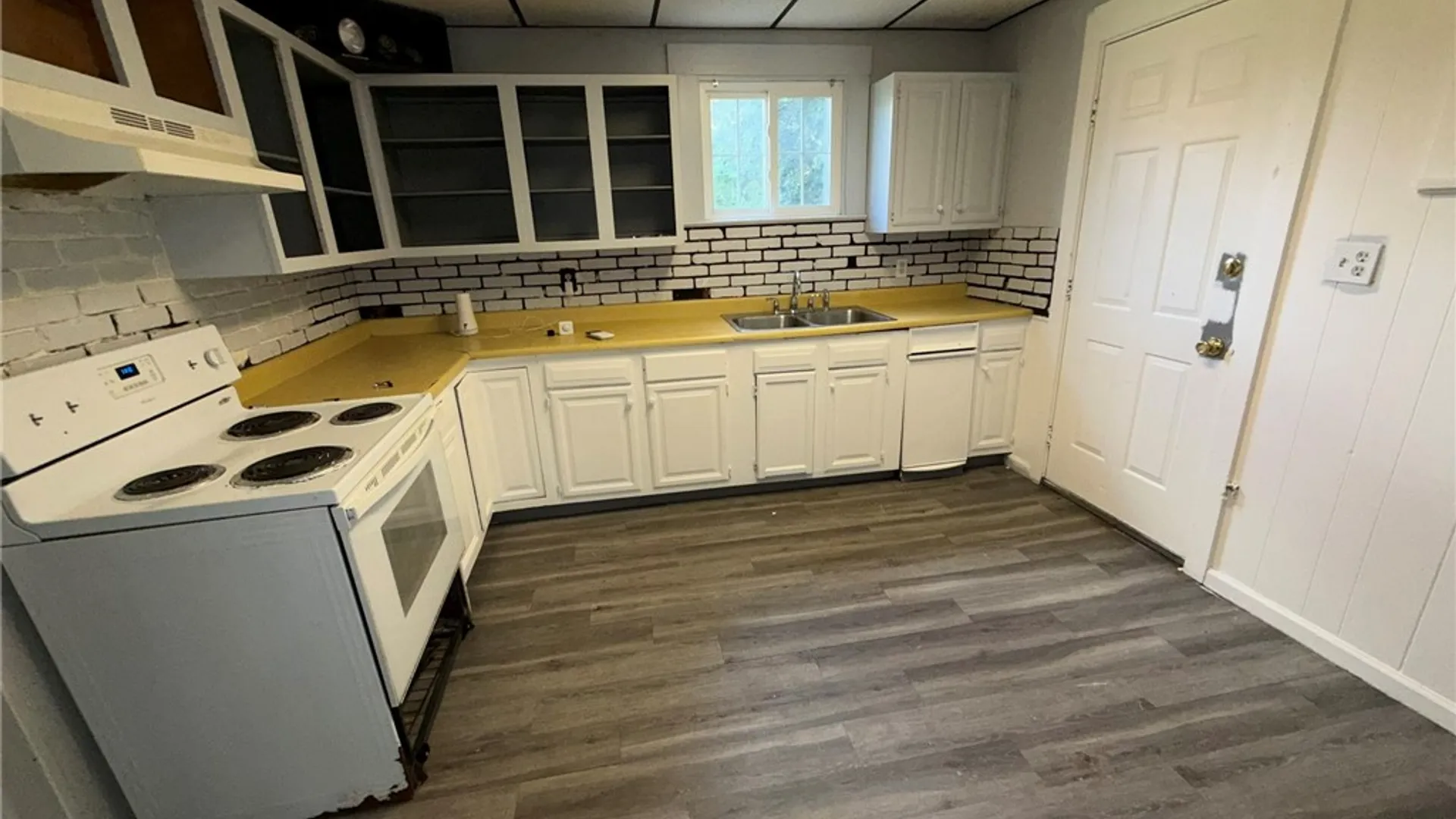 Property at 19 Leo Street, Rochester, NY 14621 11