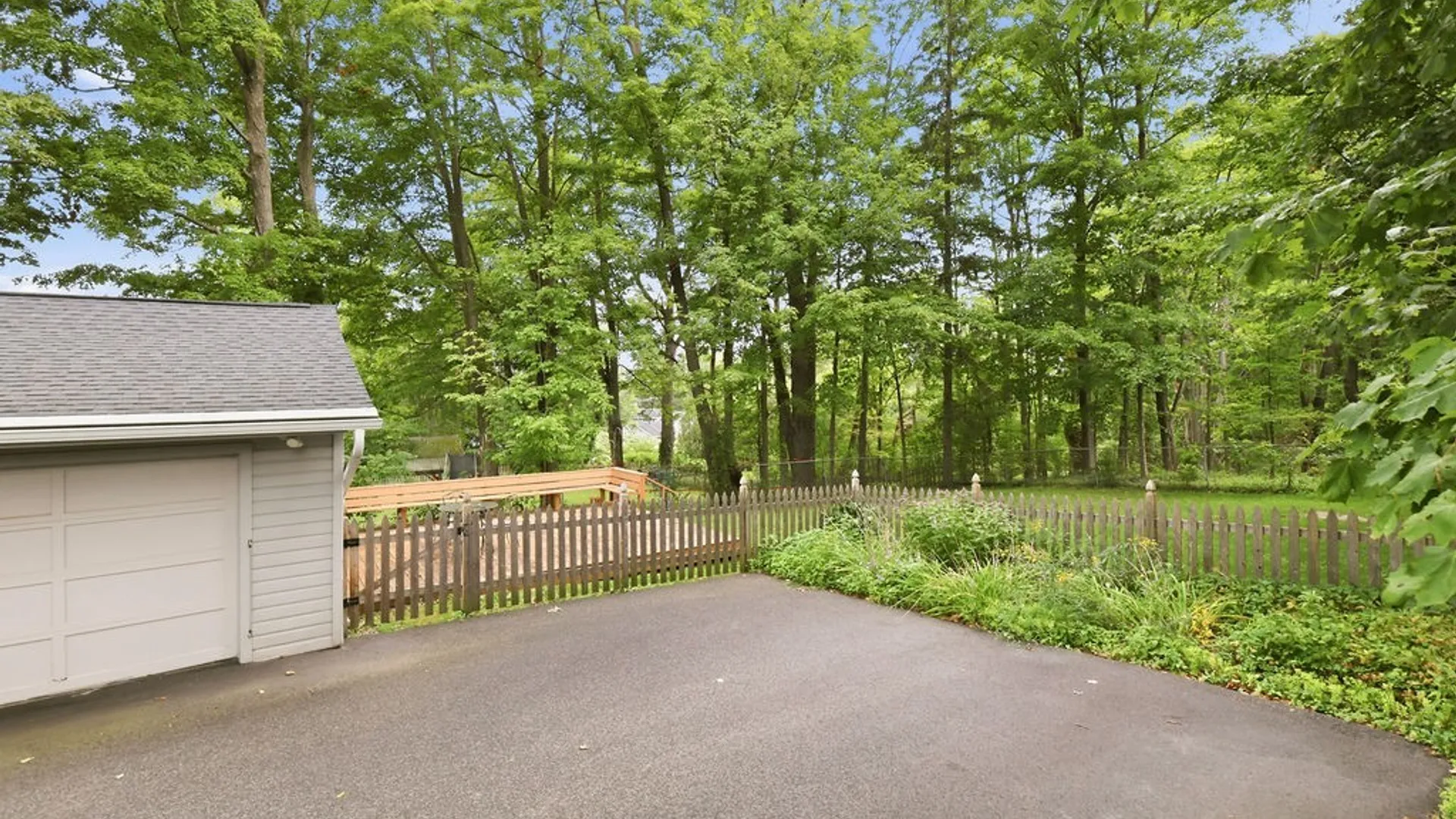 Property at 39 Nelson Street, Cazenovia, NY 13035 7