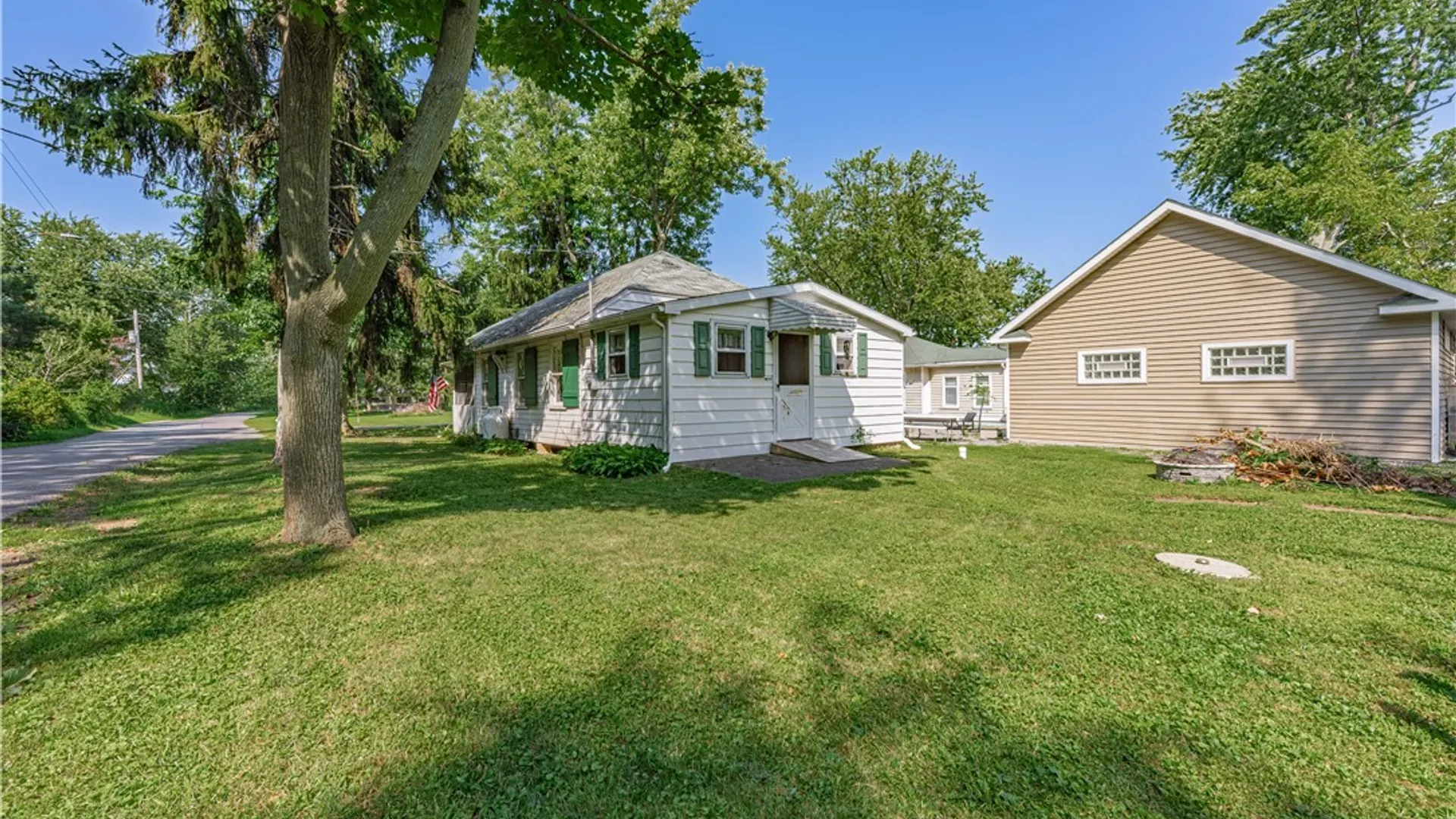 Property at 3280 Orchard Place, Wilson, NY 14172 5