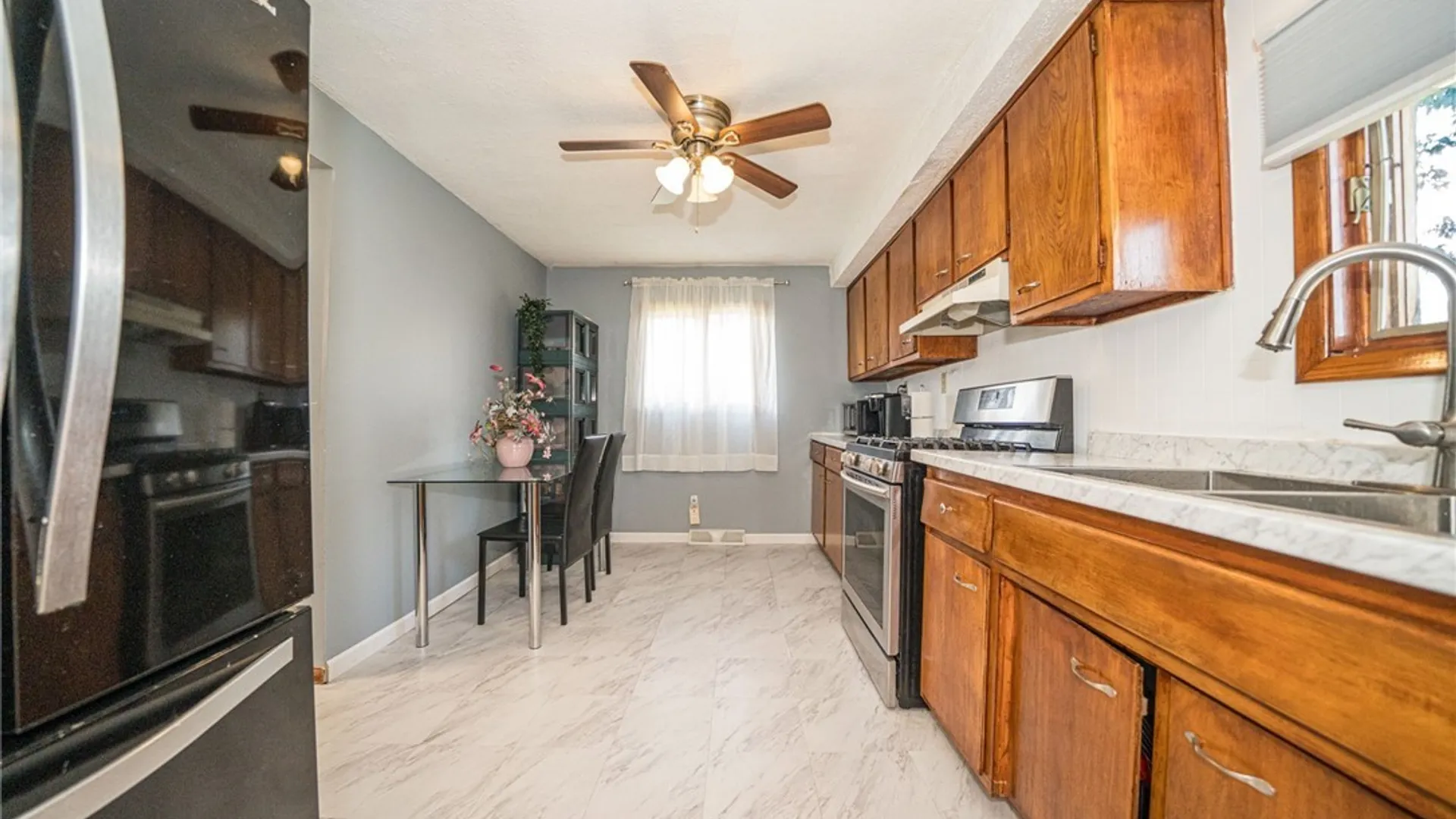 Property at 65 Gardenvale Drive, Cheektowaga, NY 14225 3