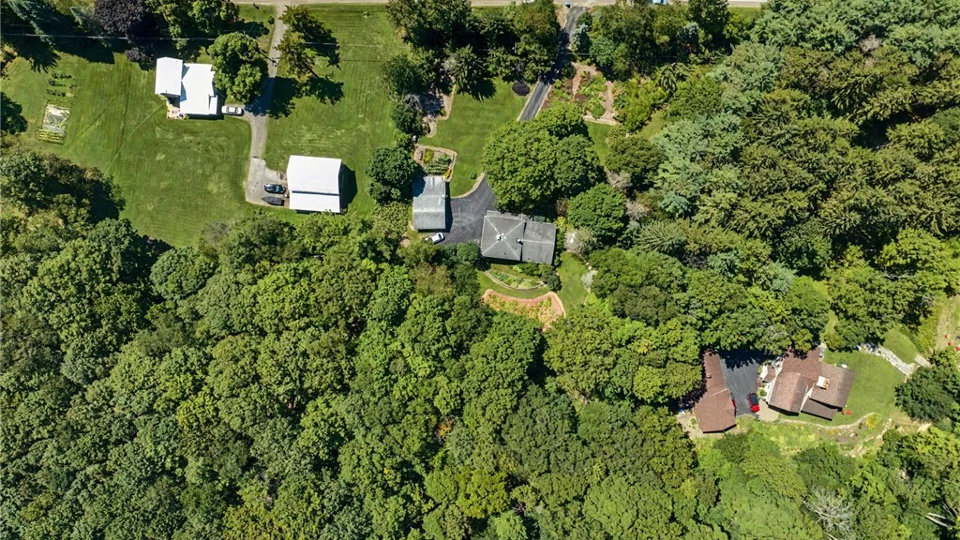 Property at 6667 Hunters Creek Road, Wales, NY 14139 36