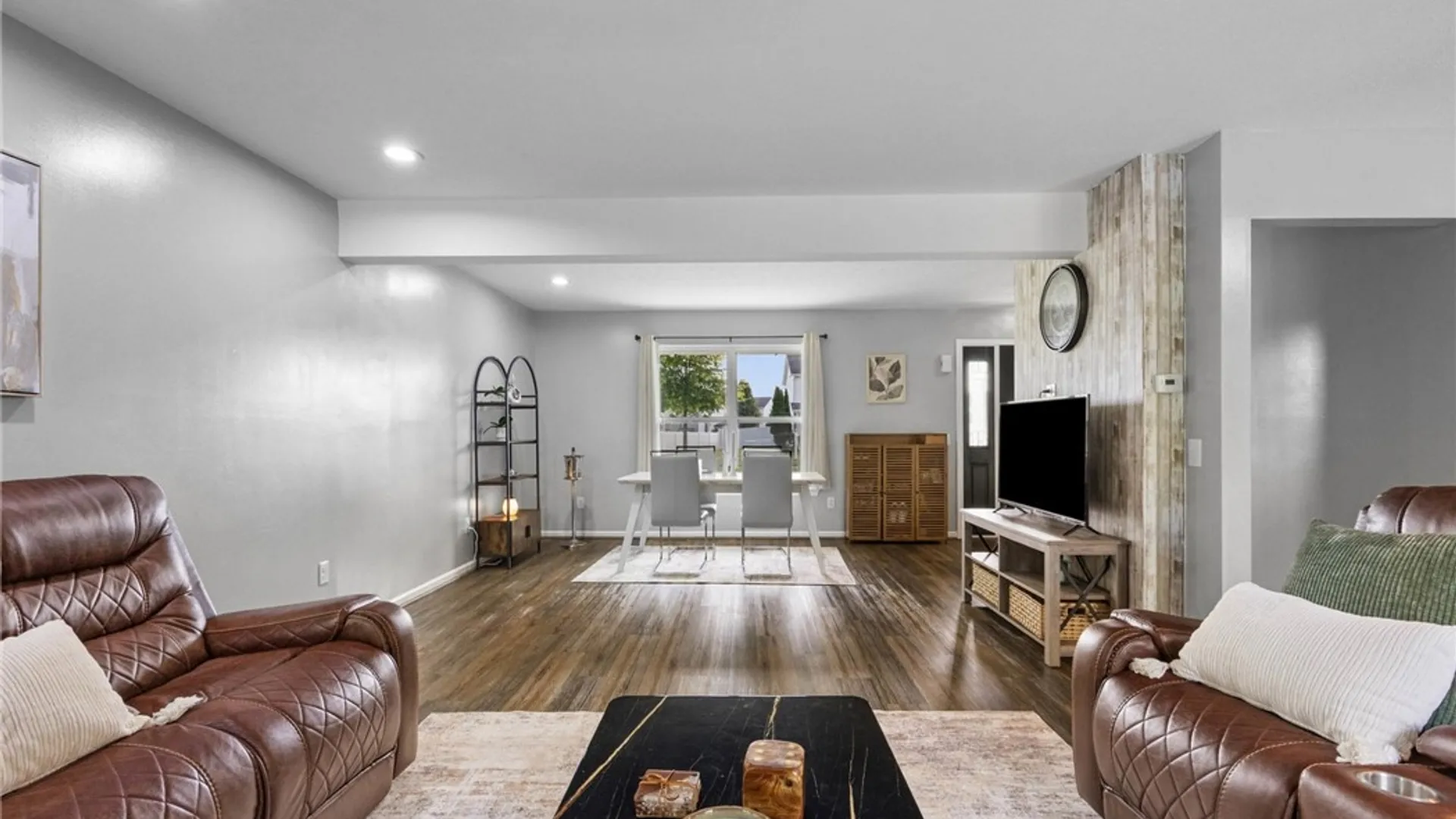Property at 77 Rangers Court, Greece, NY 14612 12
