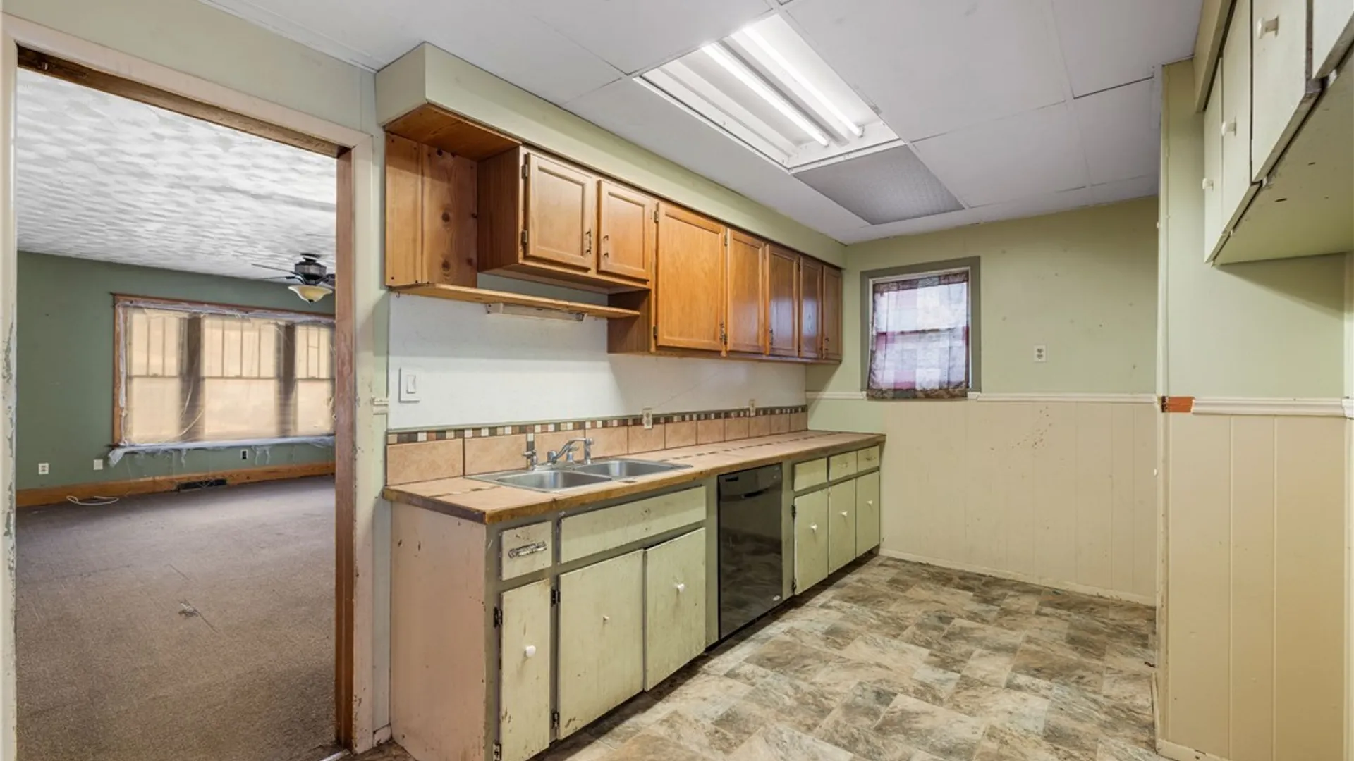 Property at 2439 Niagara Avenue, Niagara Falls, NY 14305 7