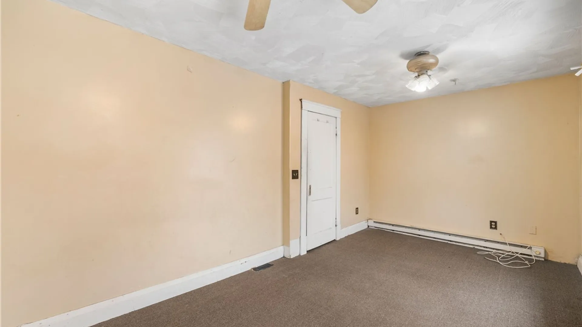 Property at 2439 Niagara Avenue, Niagara Falls, NY 14305 14