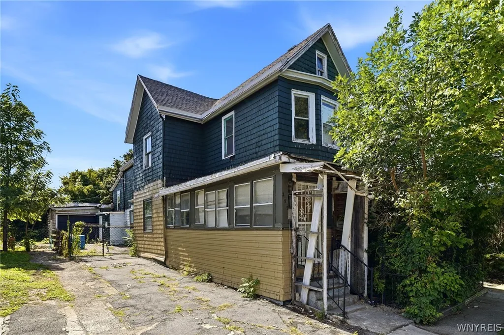 Property at 252 15th Street, Buffalo, NY 14213