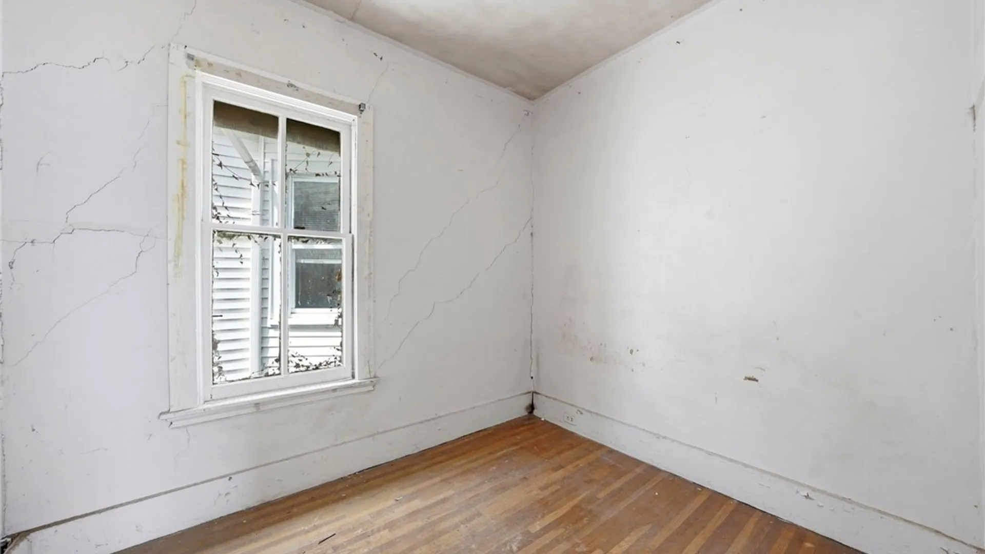 Property at 252 15th Street, Buffalo, NY 14213 23