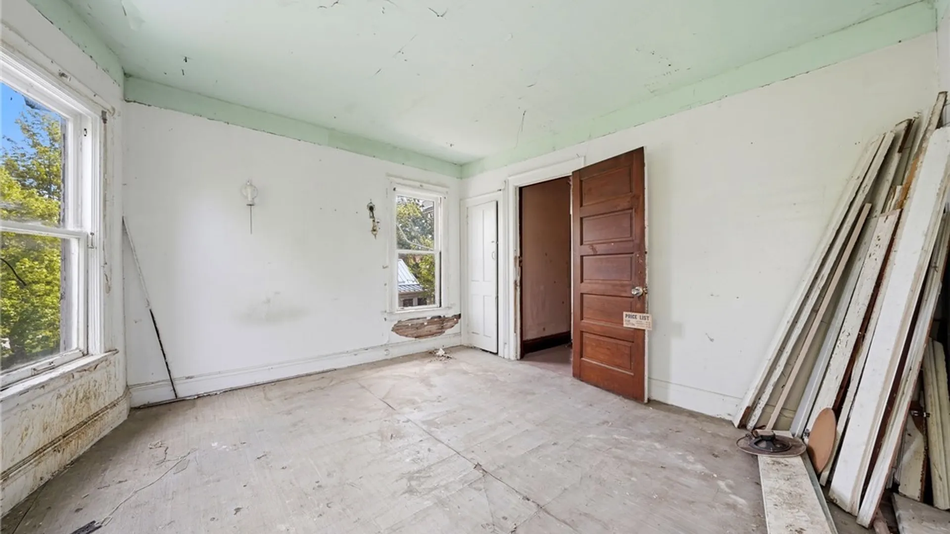 Property at 252 15th Street, Buffalo, NY 14213 26