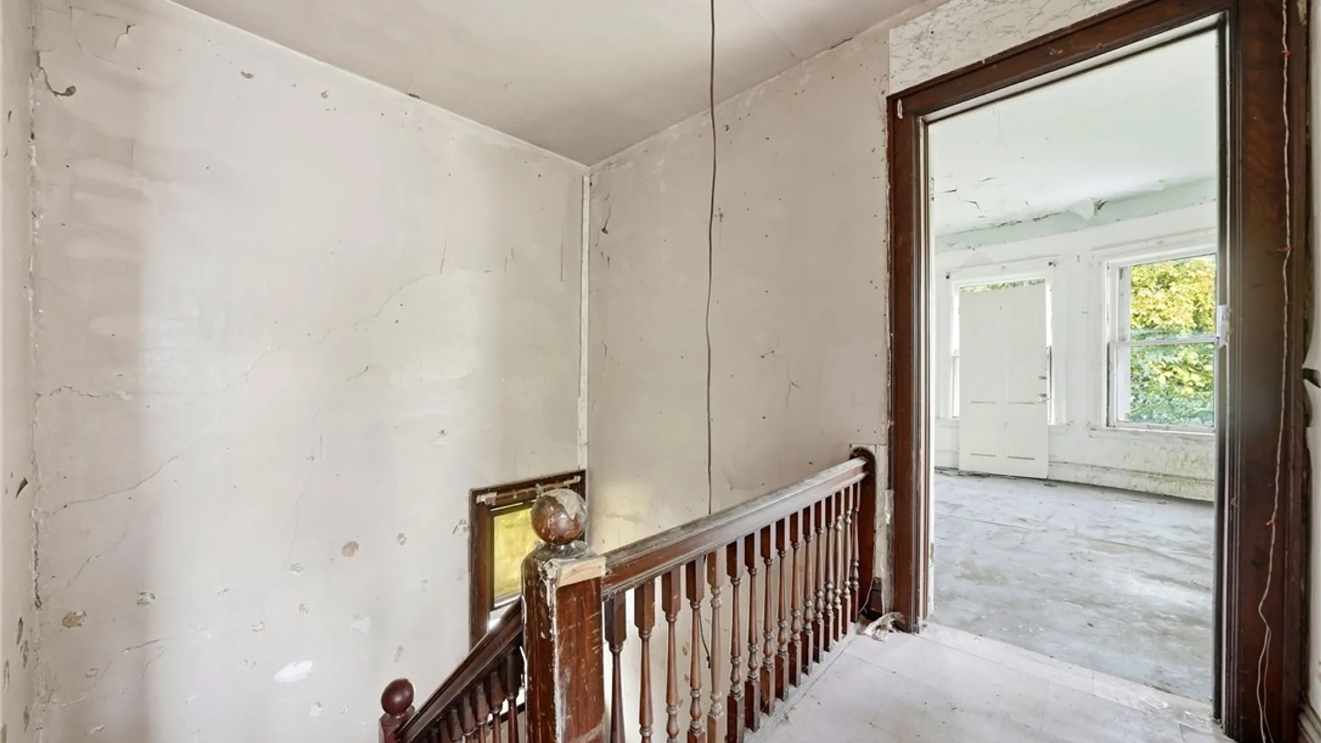 Property at 252 15th Street, Buffalo, NY 14213 21