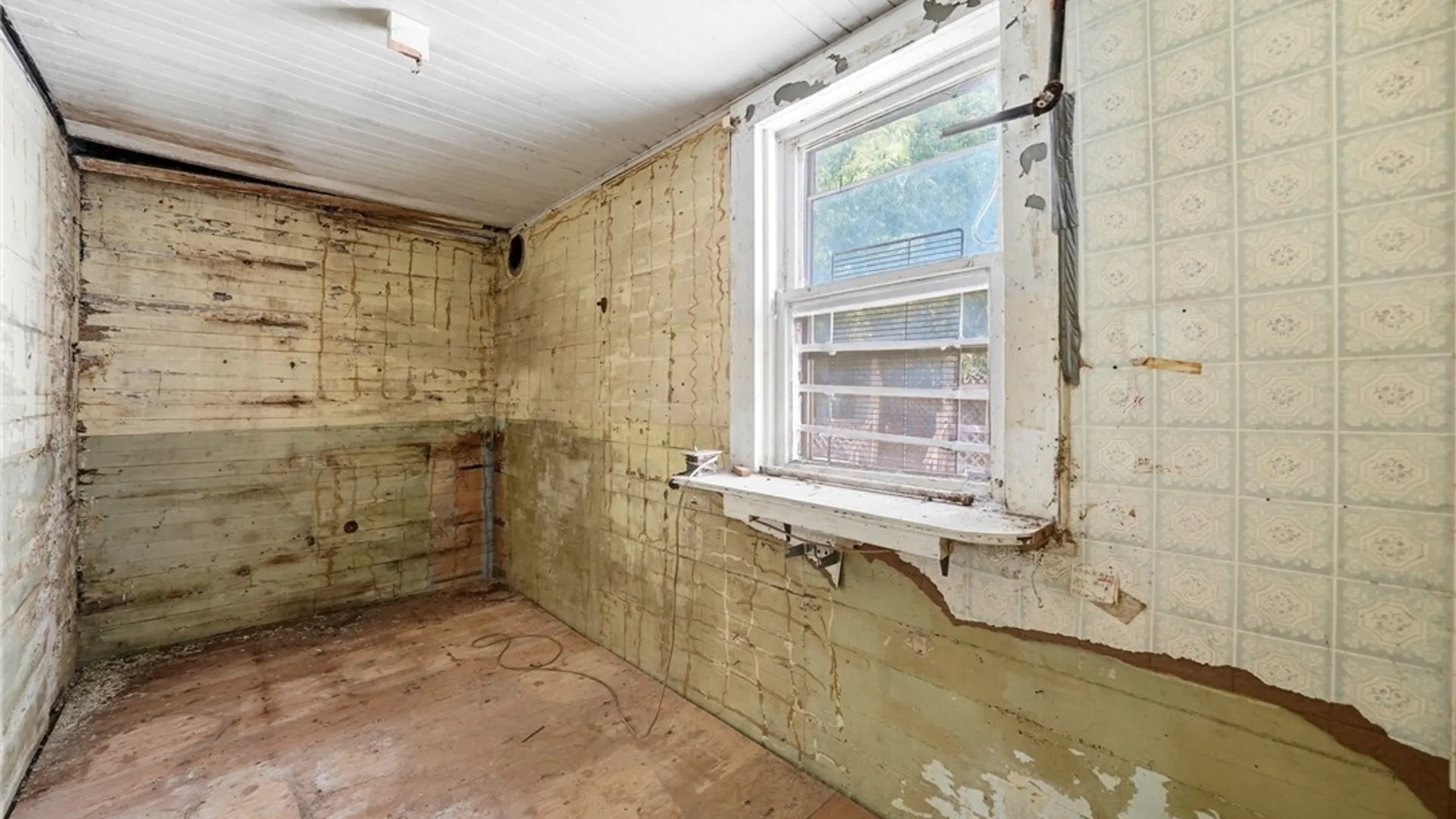 Property at 252 15th Street, Buffalo, NY 14213 17