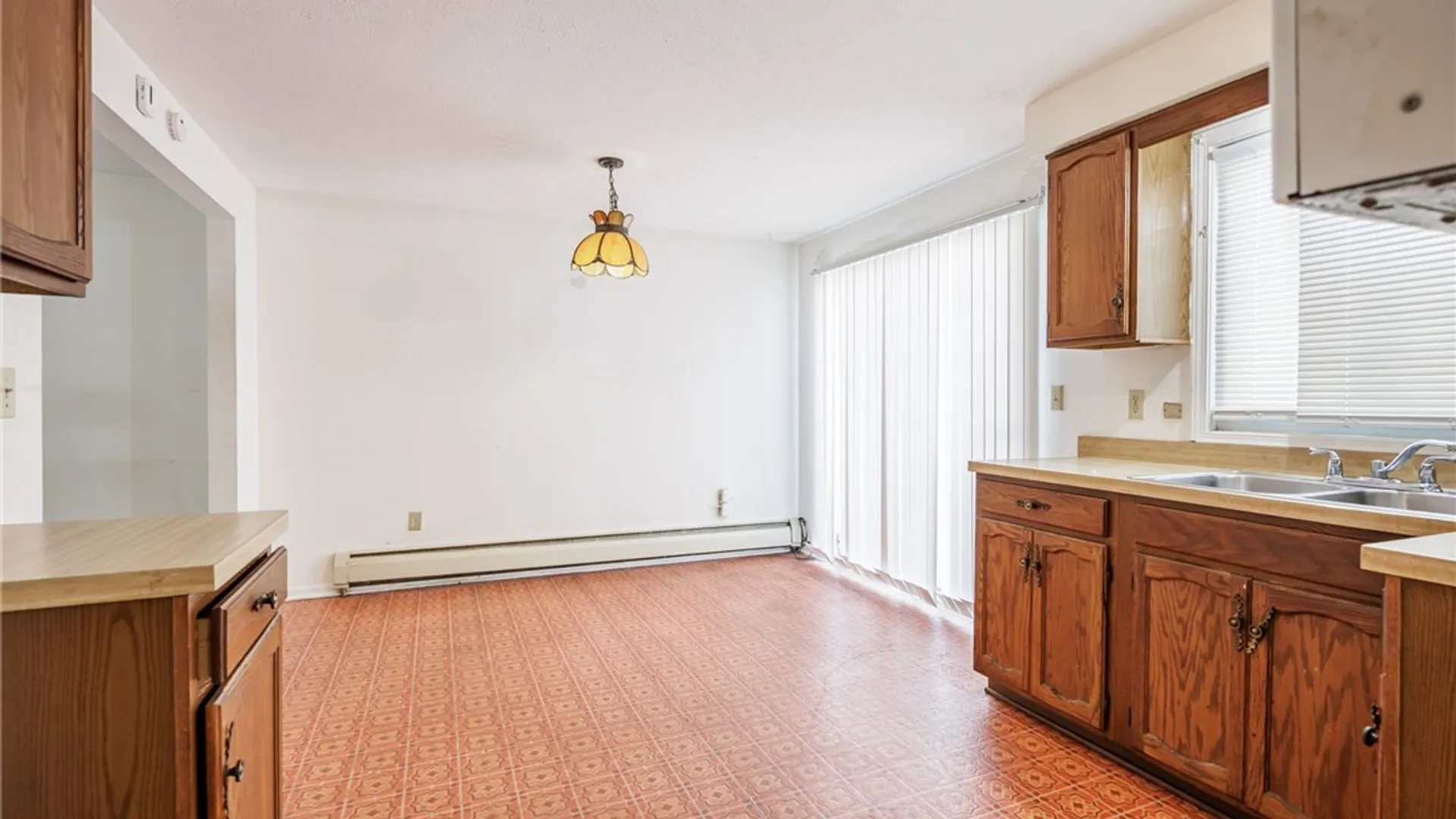 Property at 176 Villa St, Rochester, NY 14606 25