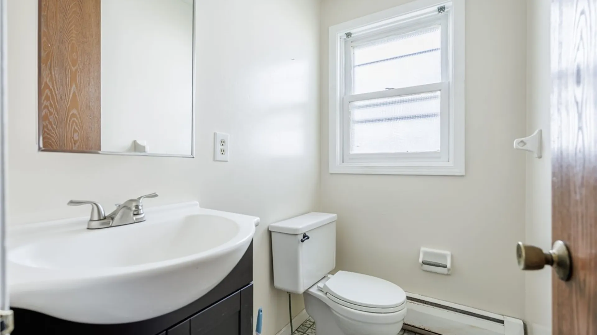 Property at 176 Villa St, Rochester, NY 14606 11