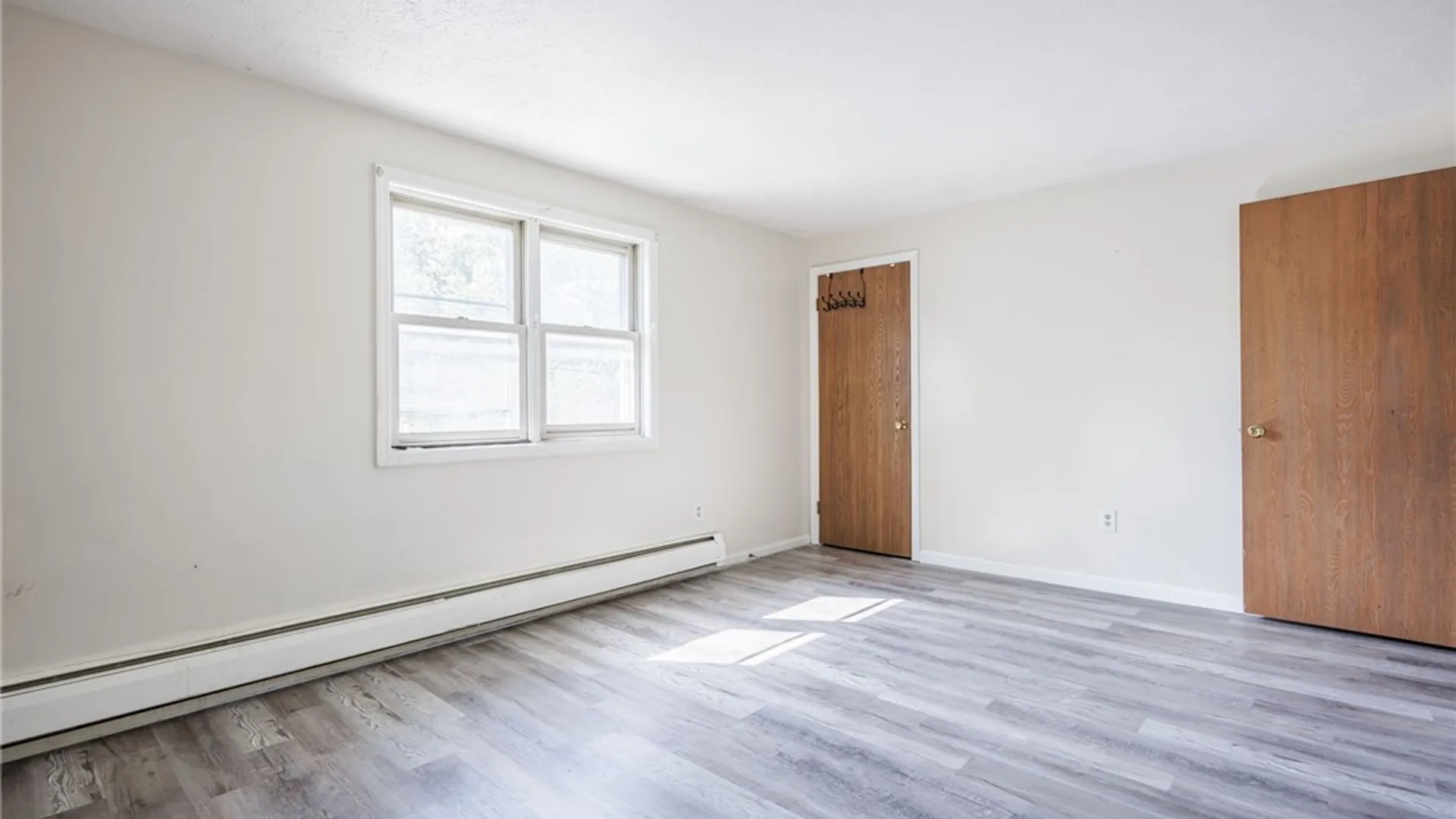 Property at 176 Villa St, Rochester, NY 14606 12