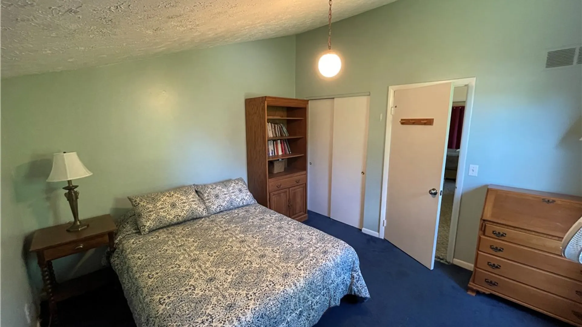 Property at 164 Parkwood Lane, Parma, NY 14468 11