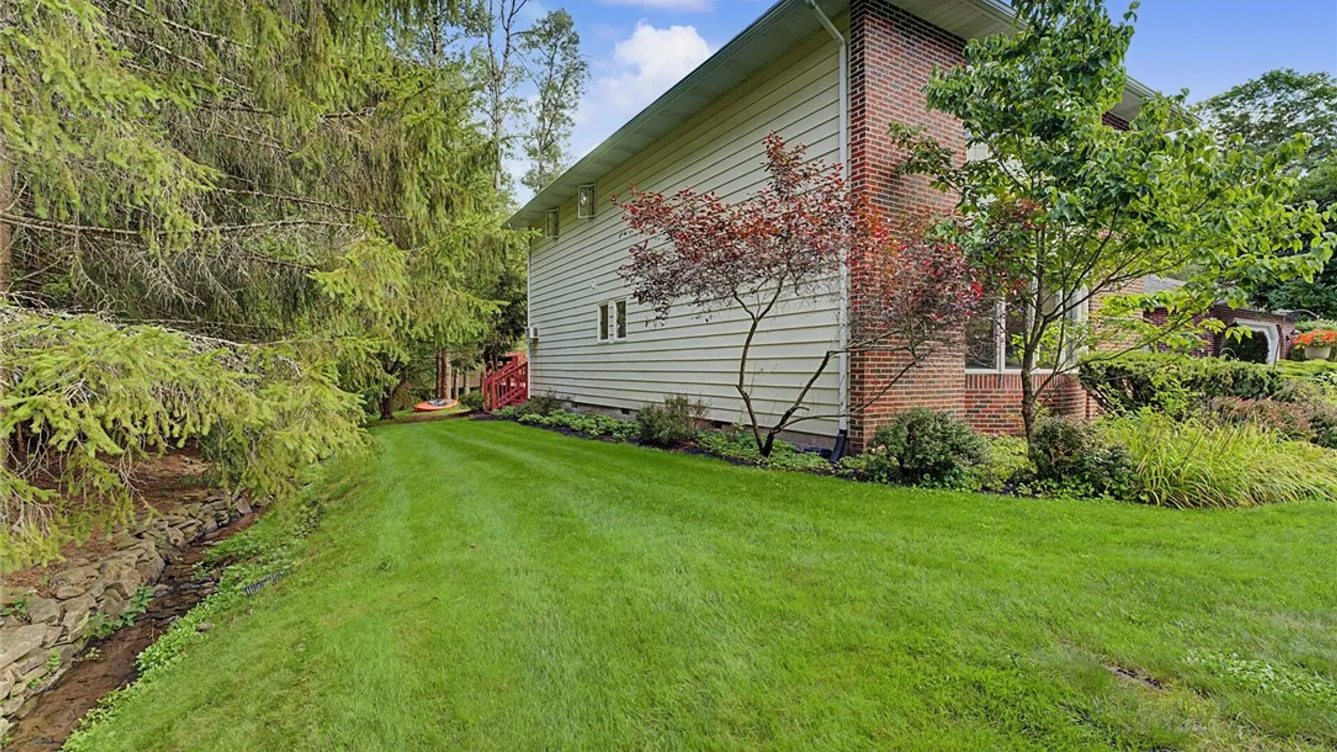 Property at 8 Van Tassel Way, Bradford Town, PA 16701 45