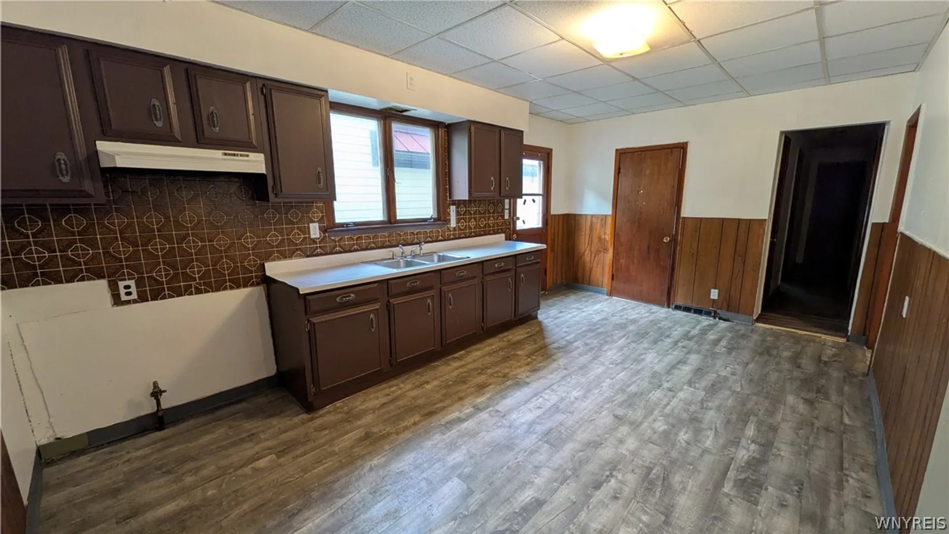 Property at 18 Winter Street, Buffalo, NY 14213 3