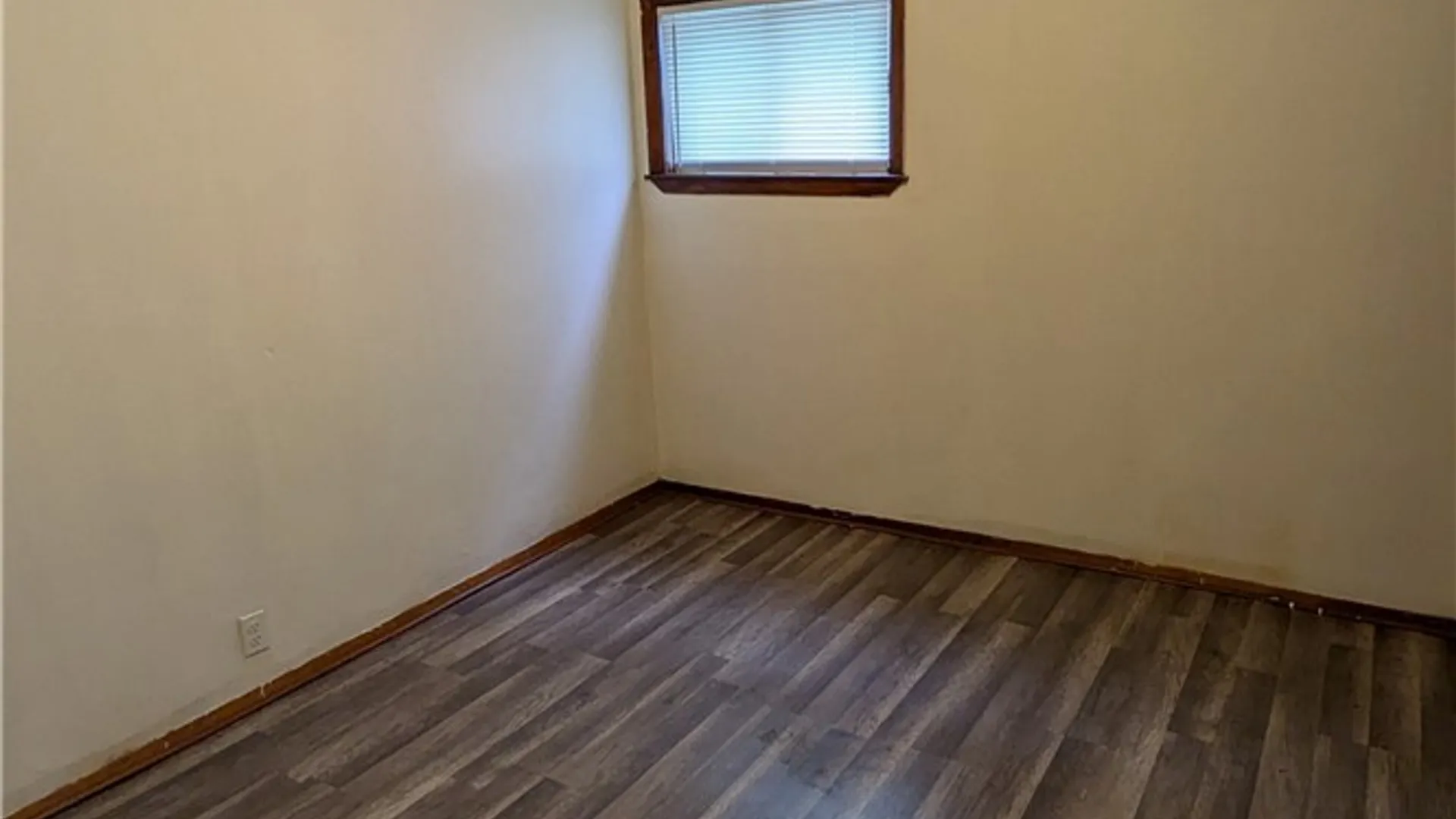 Property at 18 Winter Street, Buffalo, NY 14213 5
