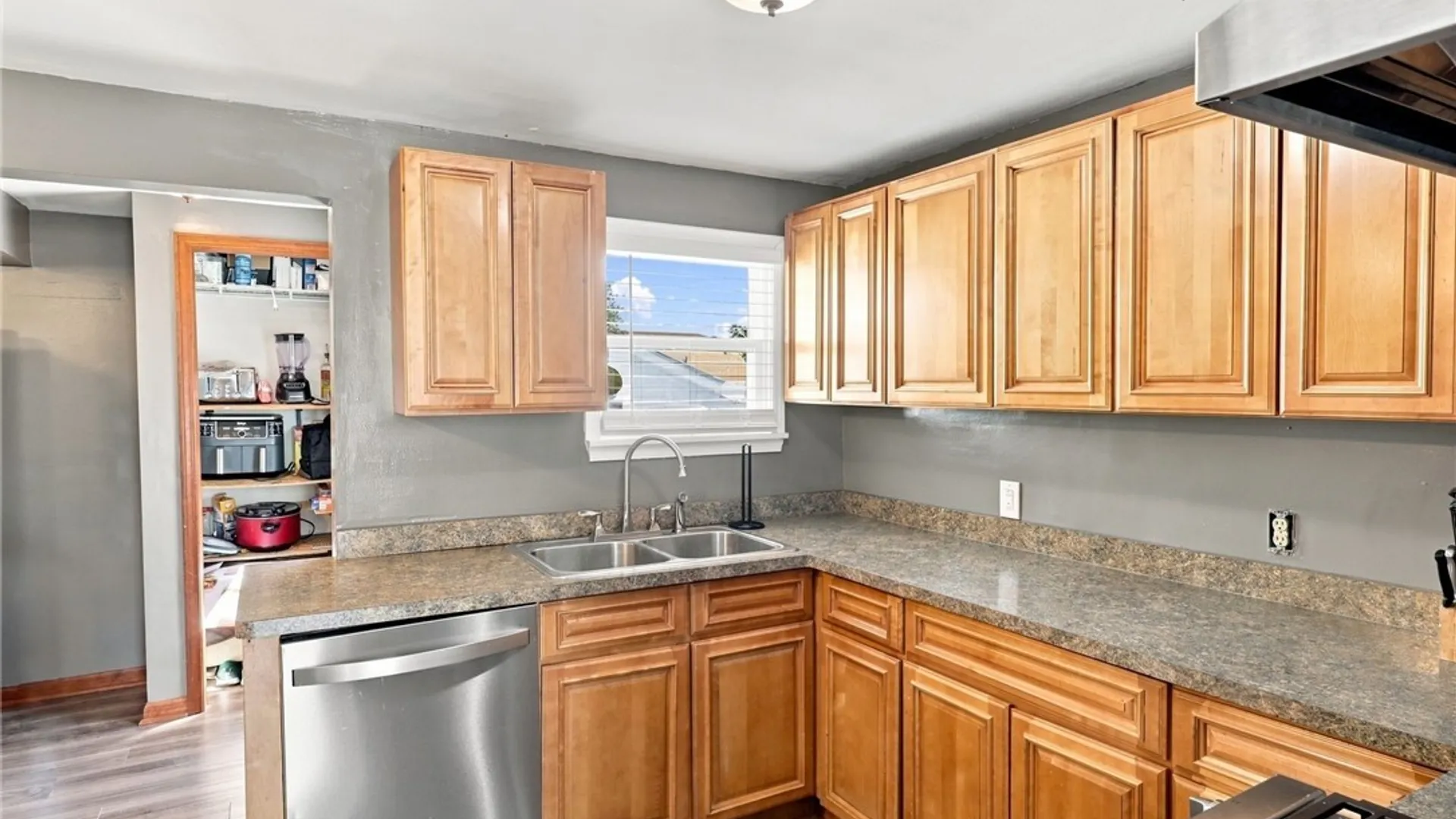 Property at 167 Garland Avenue, Cheektowaga, NY 14206 8