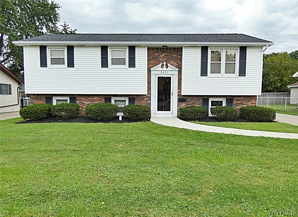 Property at 3431 Bethford Drive, Hamburg, NY 14219