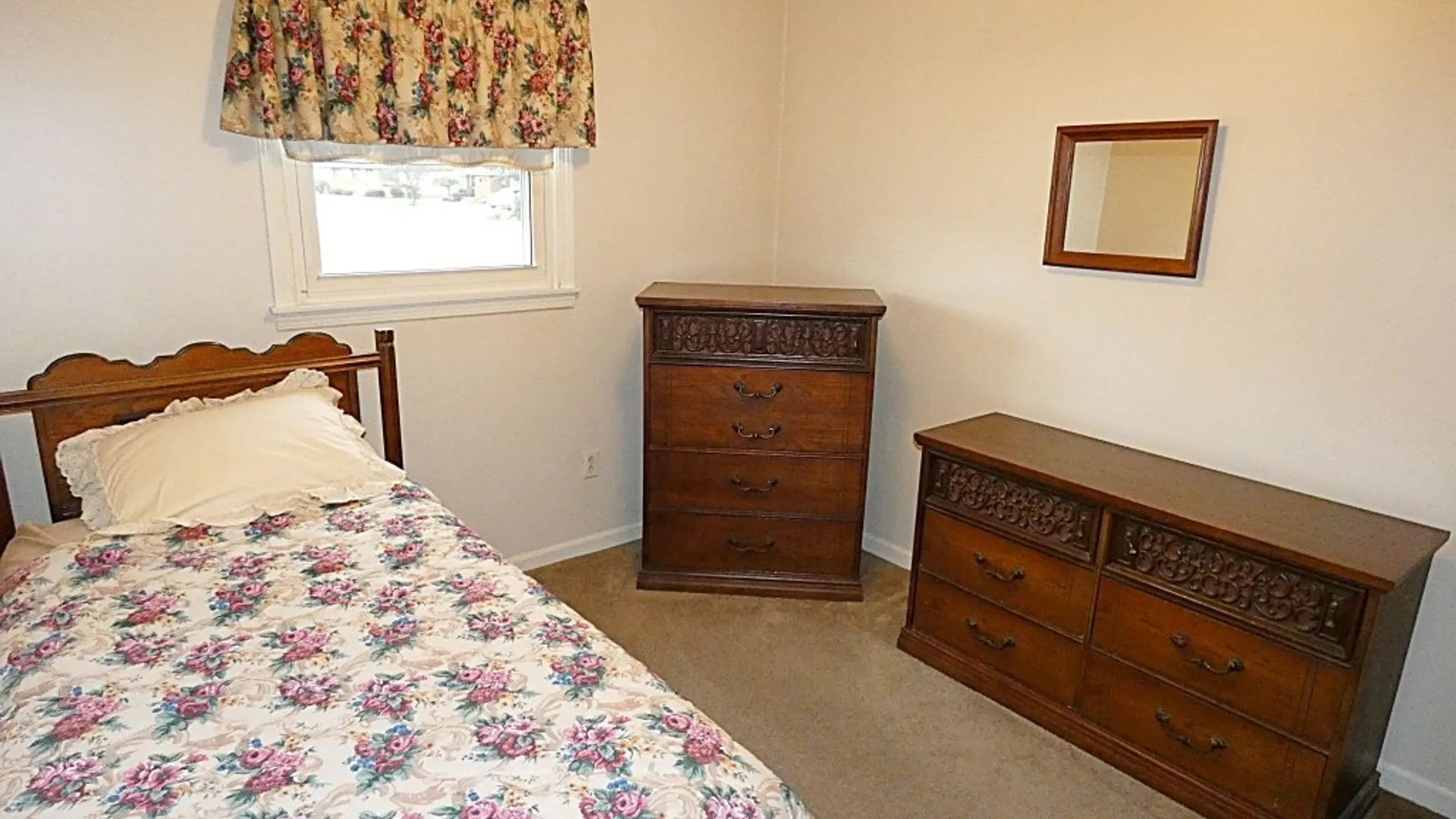 Property at 3431 Bethford Drive, Hamburg, NY 14219 18