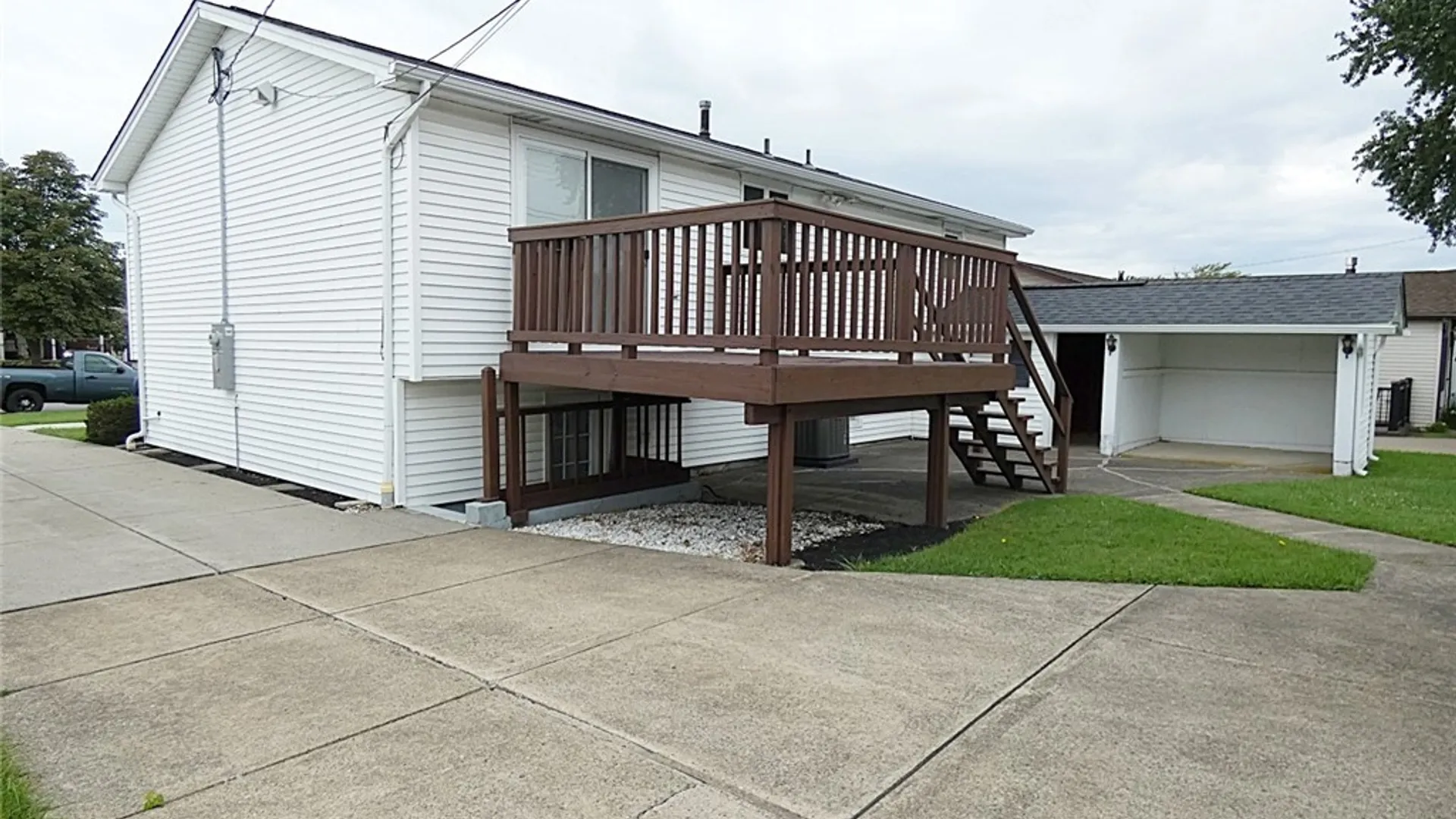 Property at 3431 Bethford Drive, Hamburg, NY 14219 38