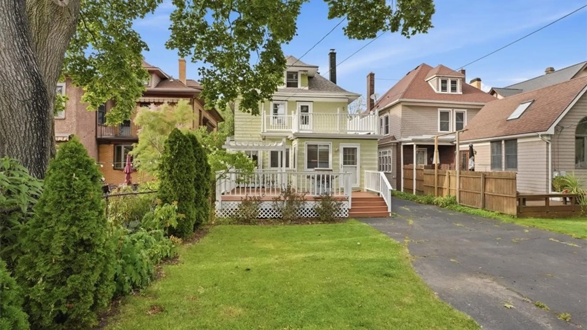 Property at 160 Dorchester Road, Buffalo, NY 14213 5