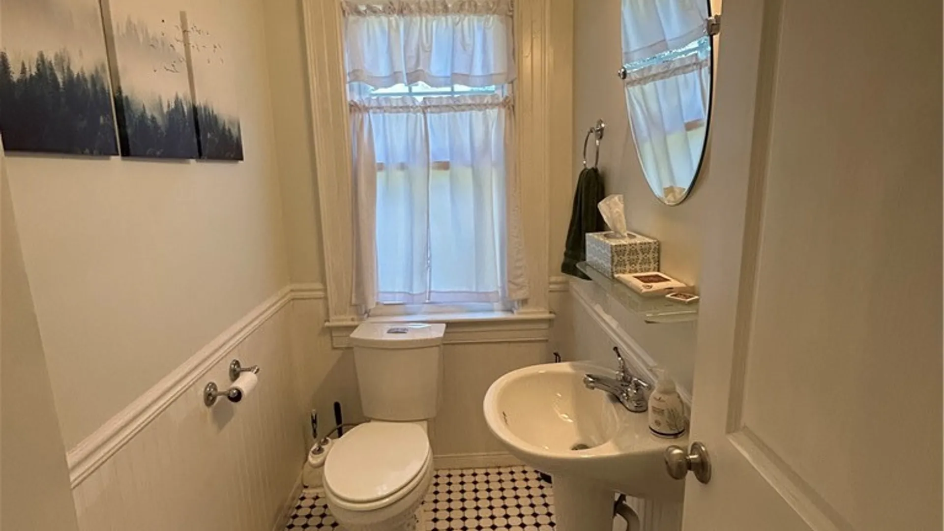 Property at 652 Euclid Avenue, Elmira City, NY 14901 6