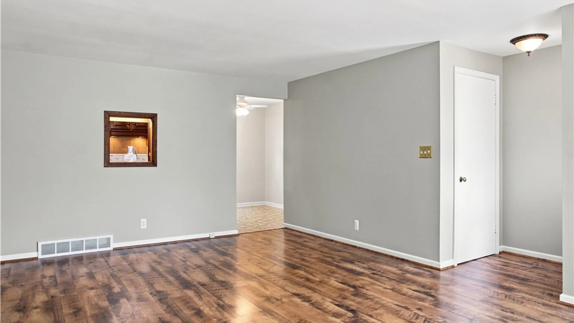 Property at 872 Woodstock Avenue, Tonawanda, NY 14150 5