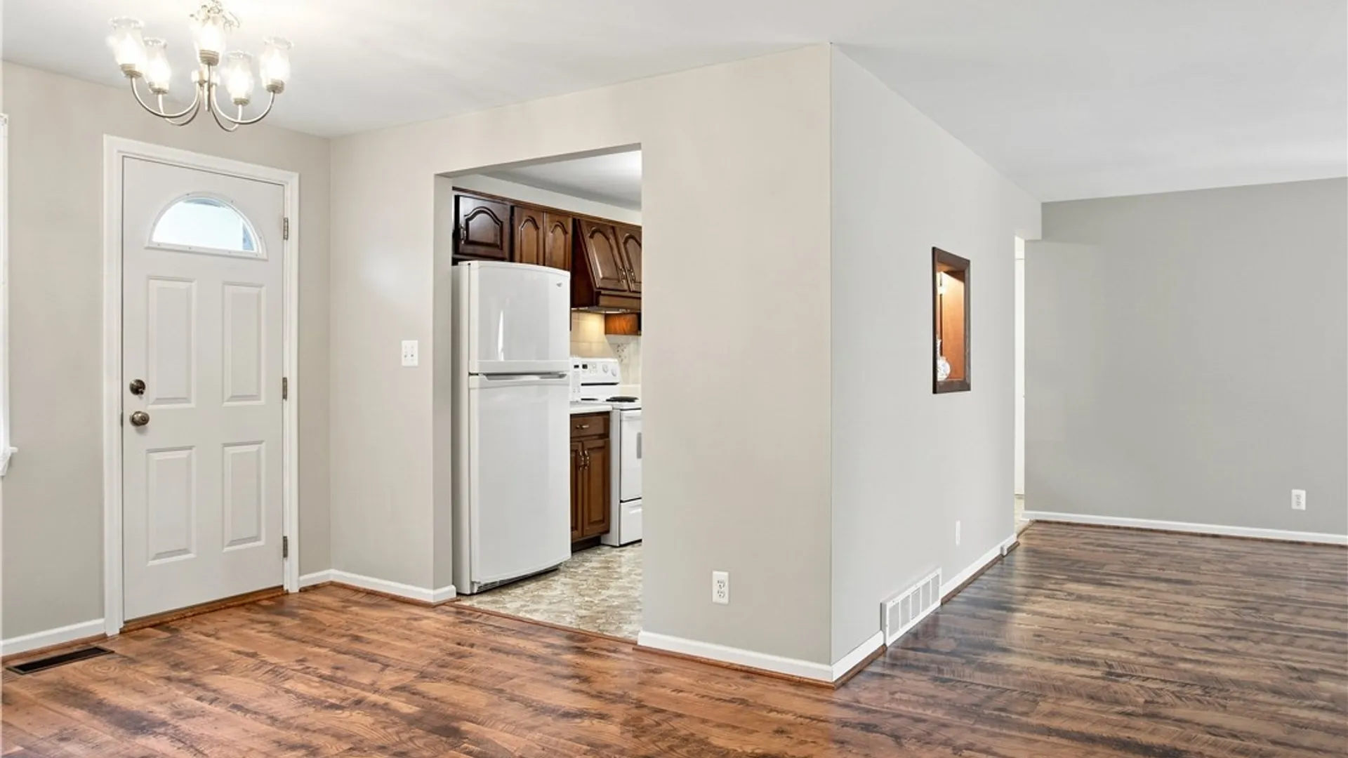 Property at 872 Woodstock Avenue, Tonawanda, NY 14150 15