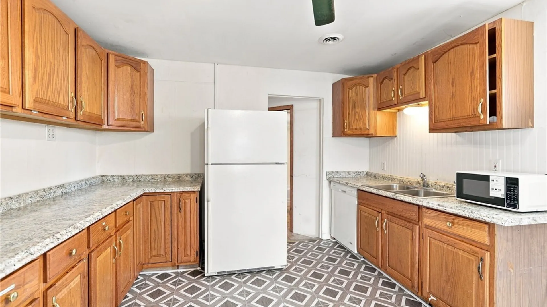Property at 89 Jones Street, Buffalo, NY 14206 8