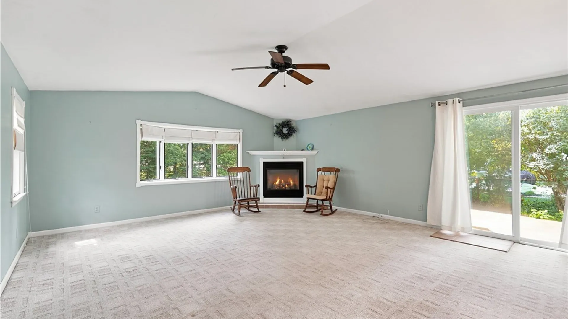 Property at 25 Jeffrey Drive, Amherst, NY 14228 6