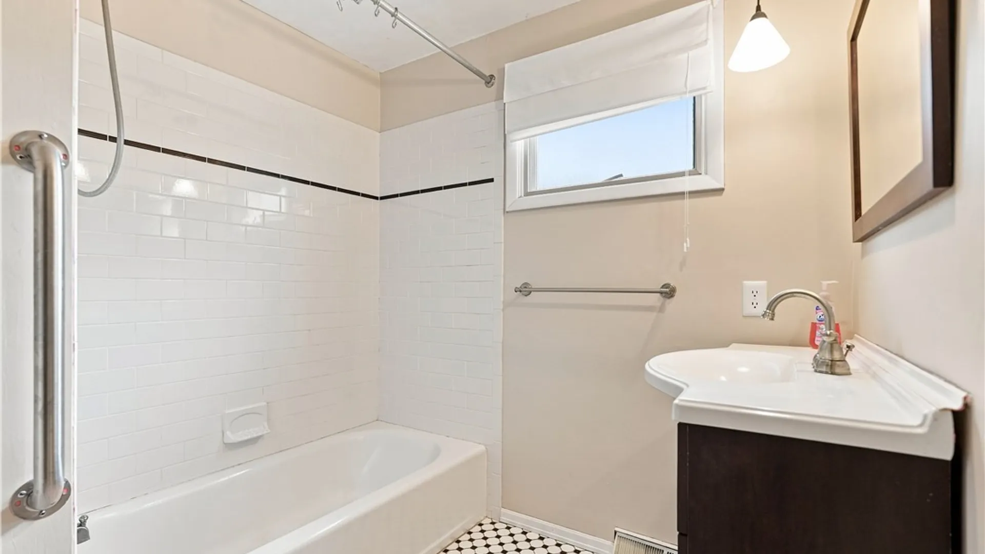 Property at 25 Jeffrey Drive, Amherst, NY 14228 33