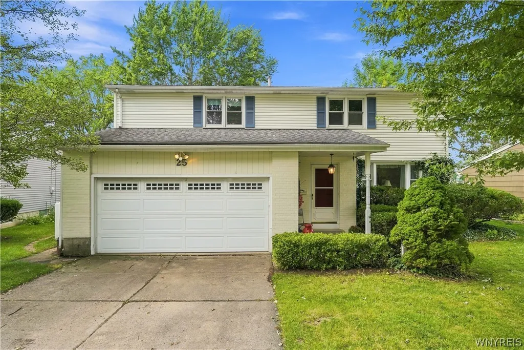 Property at 25 Jeffrey Drive, Amherst, NY 14228