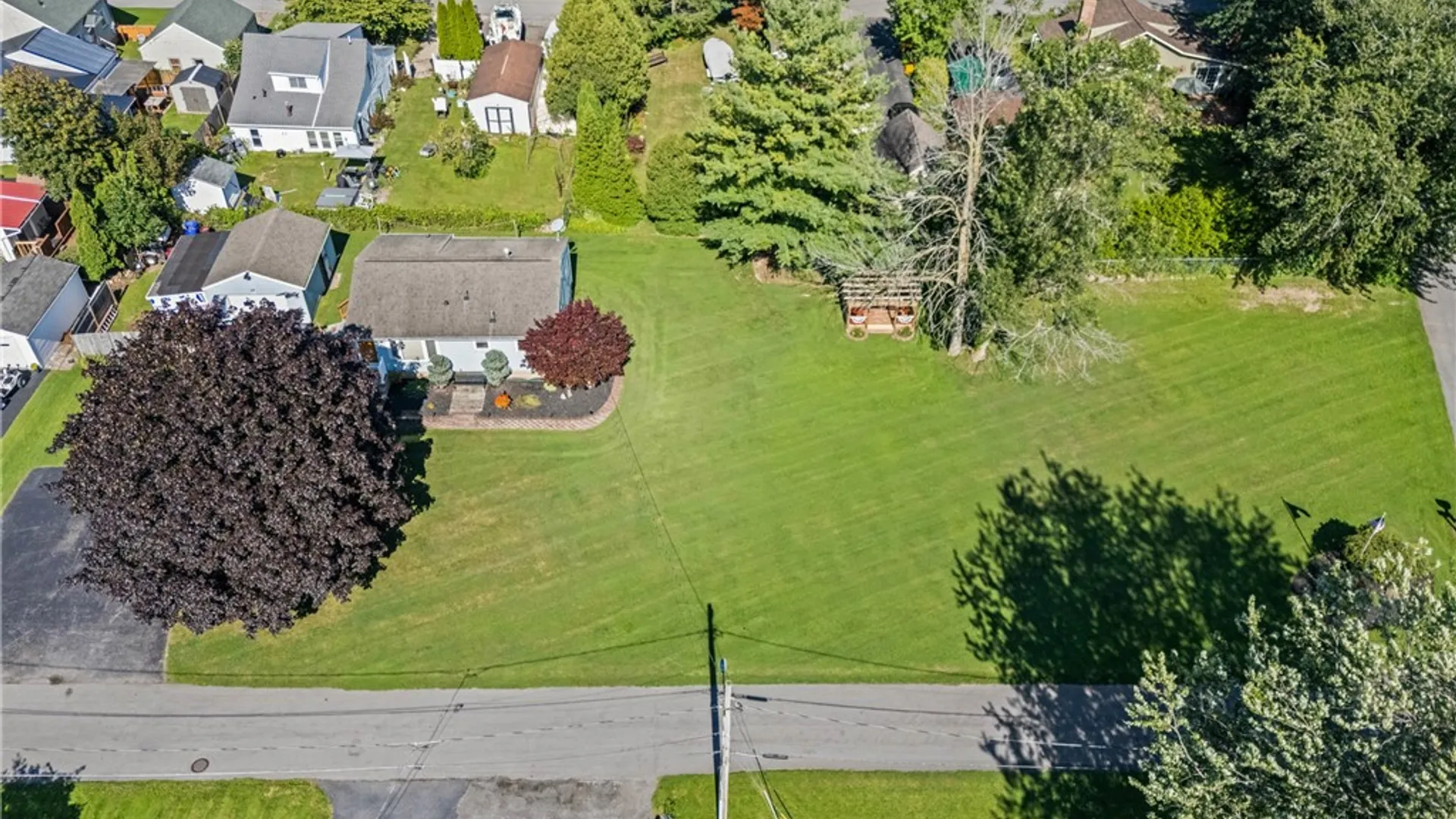 Property at 22 6th Avenue, Greece, NY 14612 7
